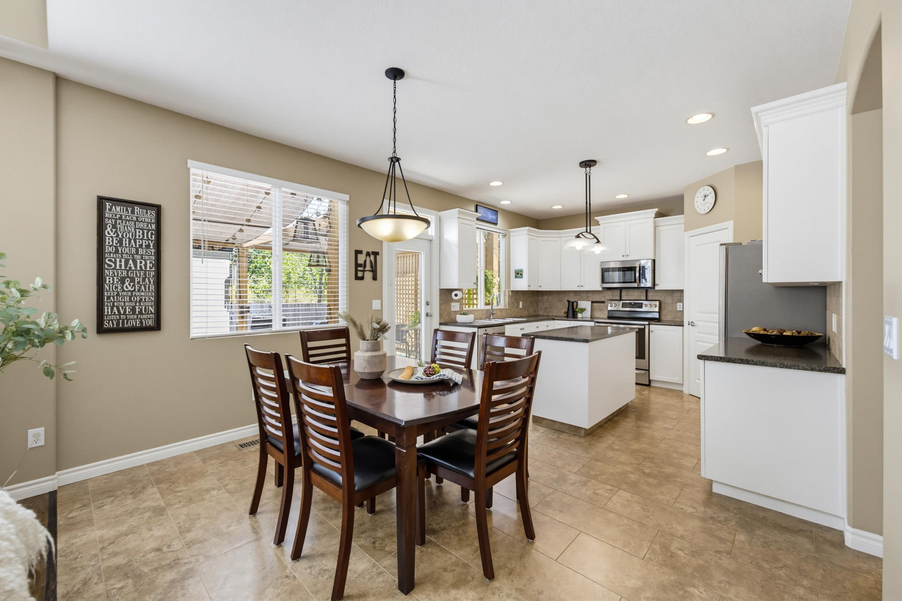 24070 Hill Avenue, Maple Ridge, BC