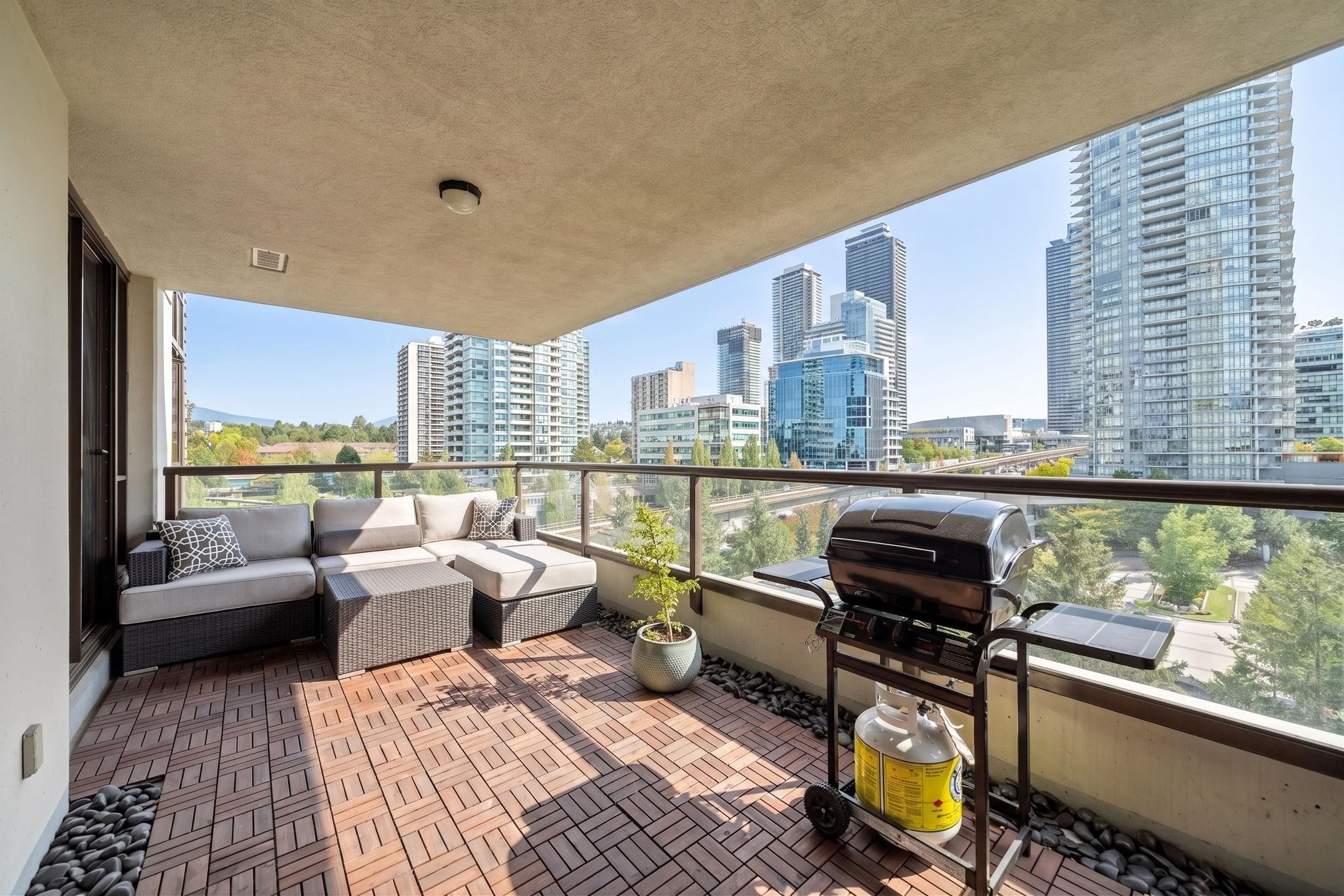 1007-2088 Madison Avenue, Burnaby, BC