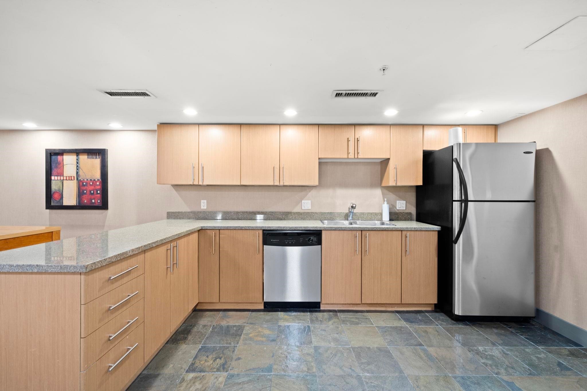 1007-2088 Madison Avenue, Burnaby, BC