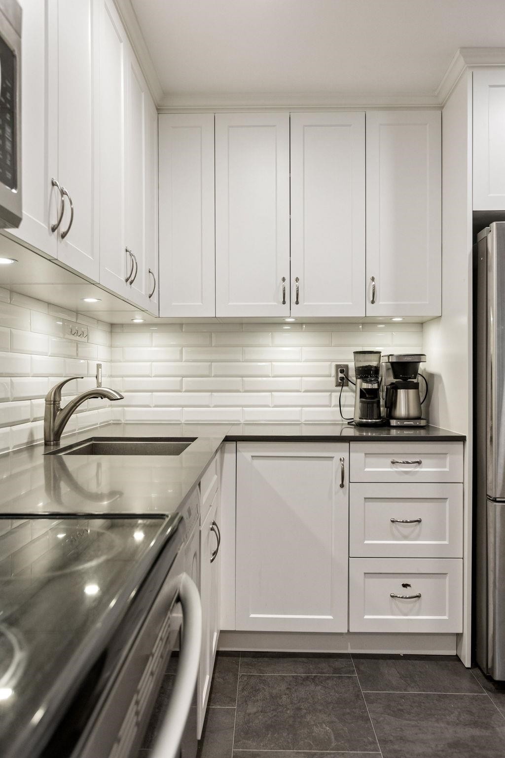 209-310 3Rd Street E, North Vancouver, BC