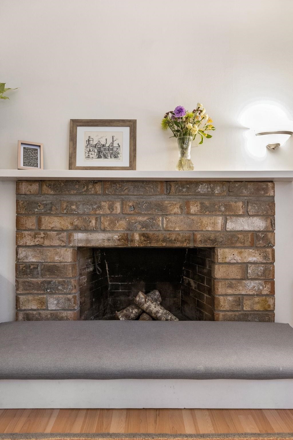209-310 3Rd Street E, North Vancouver, BC