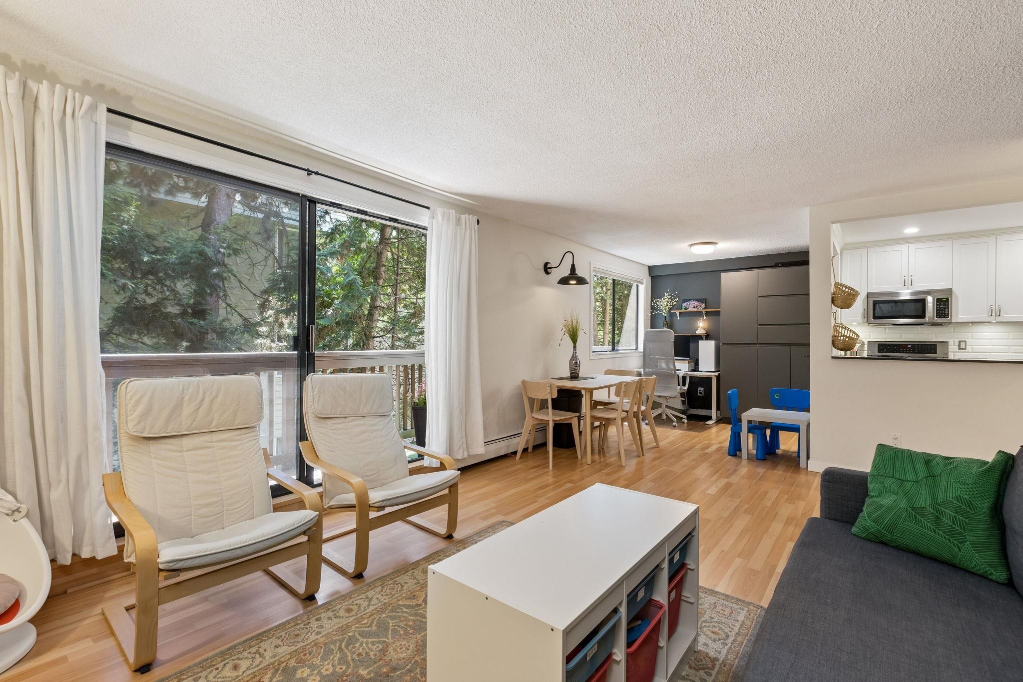209-310 3Rd Street E, North Vancouver, BC