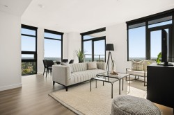 710-6608 Sussex Avenue Burnaby, BC V5H 0M3