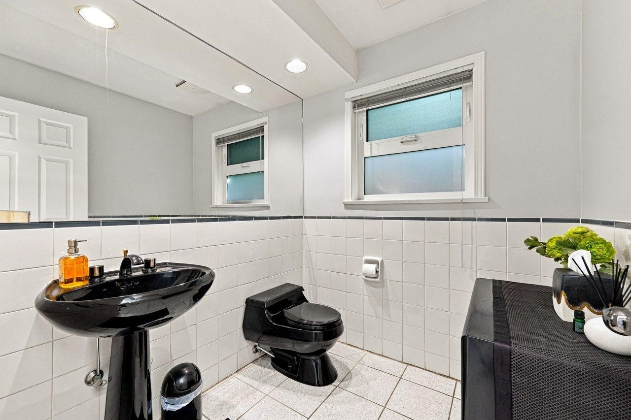 1039 29Th Avenue W, Vancouver, BC