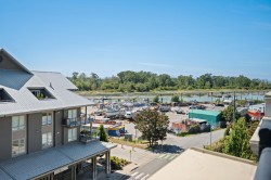 303-6077 London Road  Richmond, BC V7E 0A7