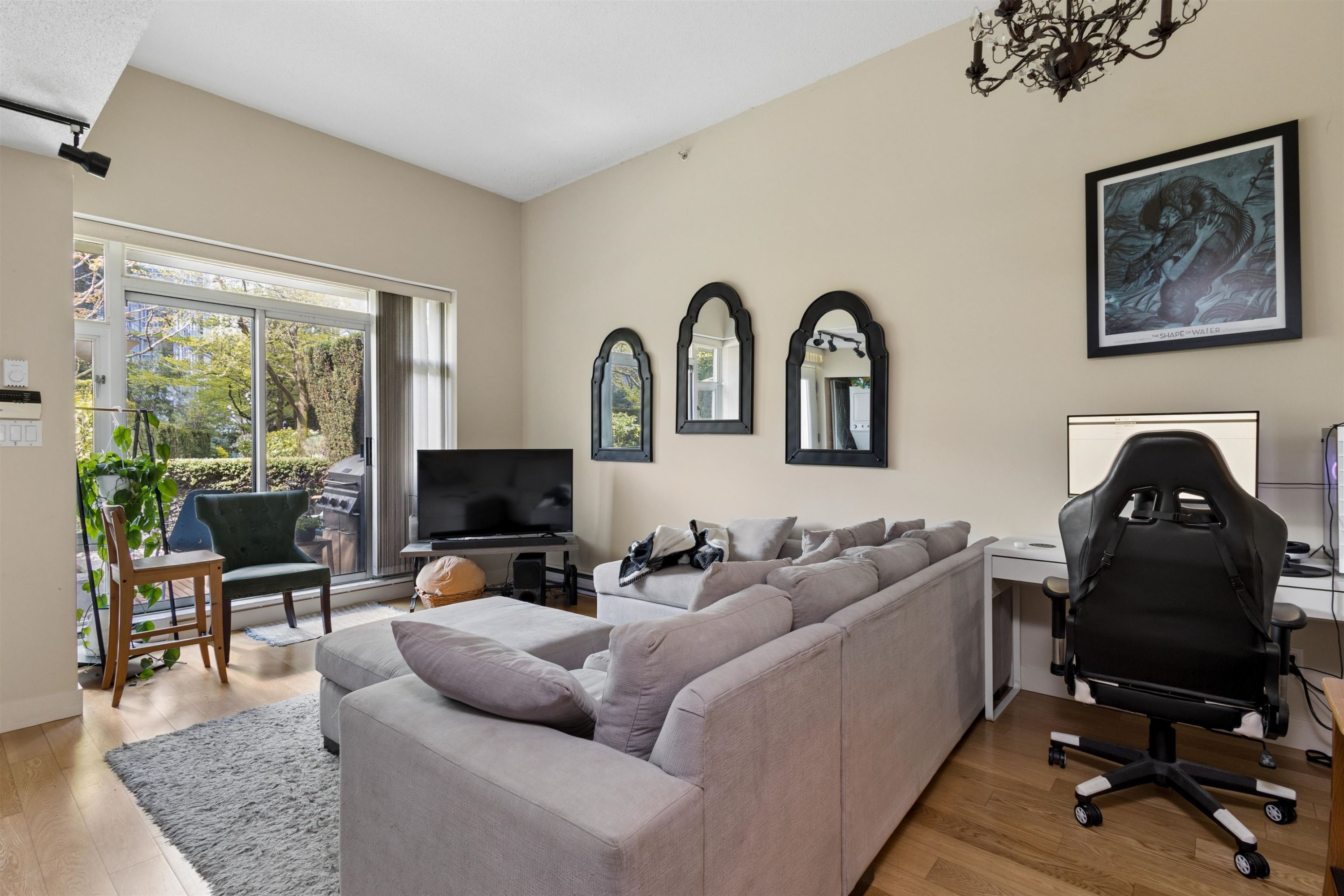 2P-1033 Marinaside Crescent, Vancouver, BC