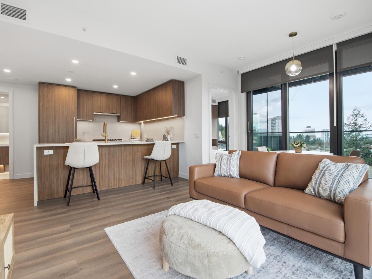 607-5987 Wilson Avenue, Burnaby, BC
