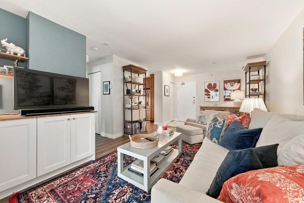 408-488 Helmcken Street, Vancouver, BC