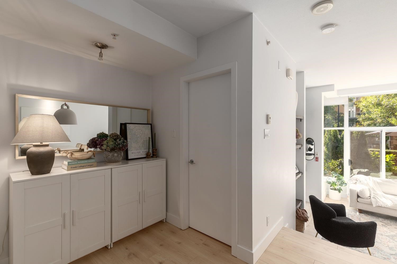 14-166 13Th Street W, North Vancouver, BC