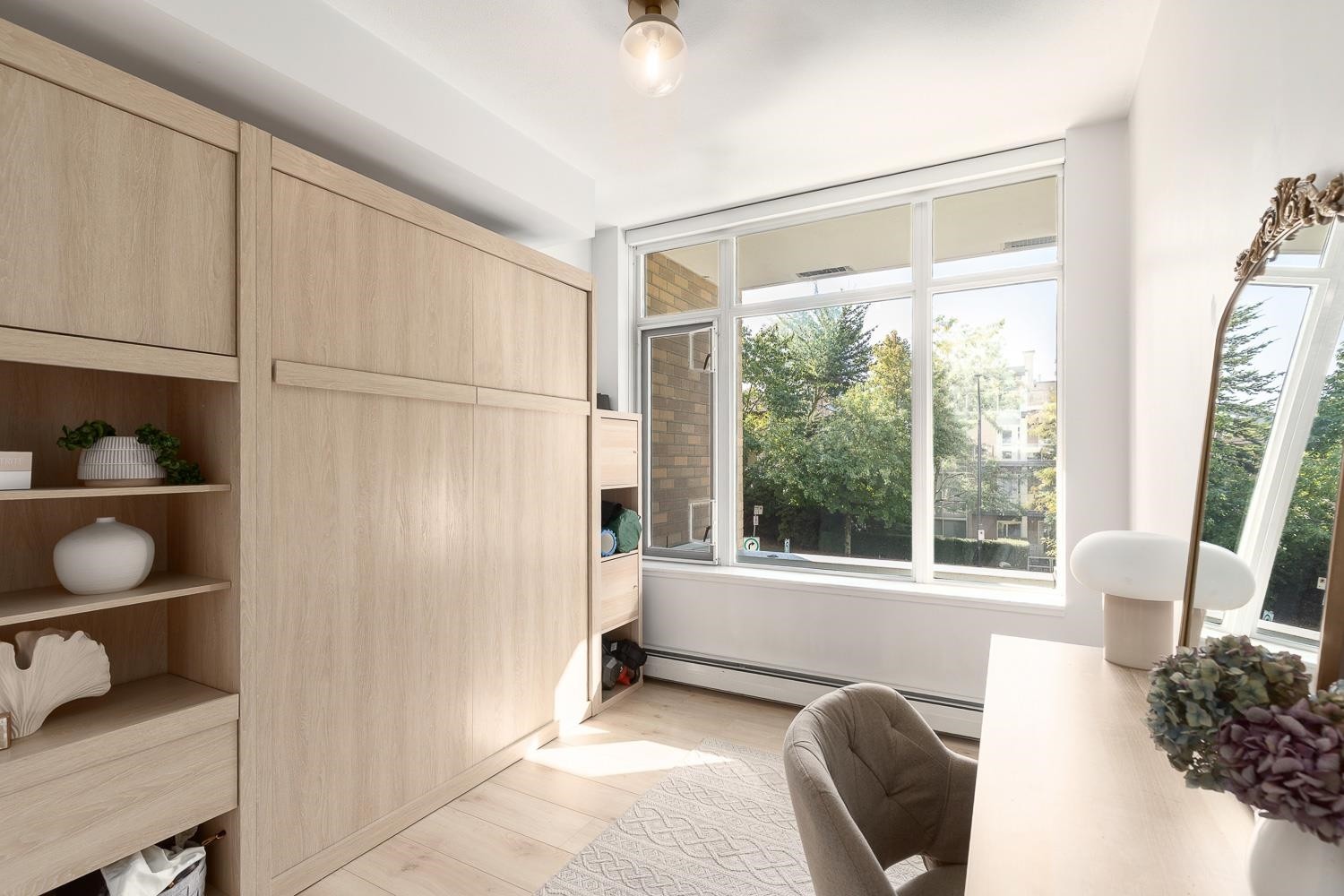 14-166 13Th Street W, North Vancouver, BC
