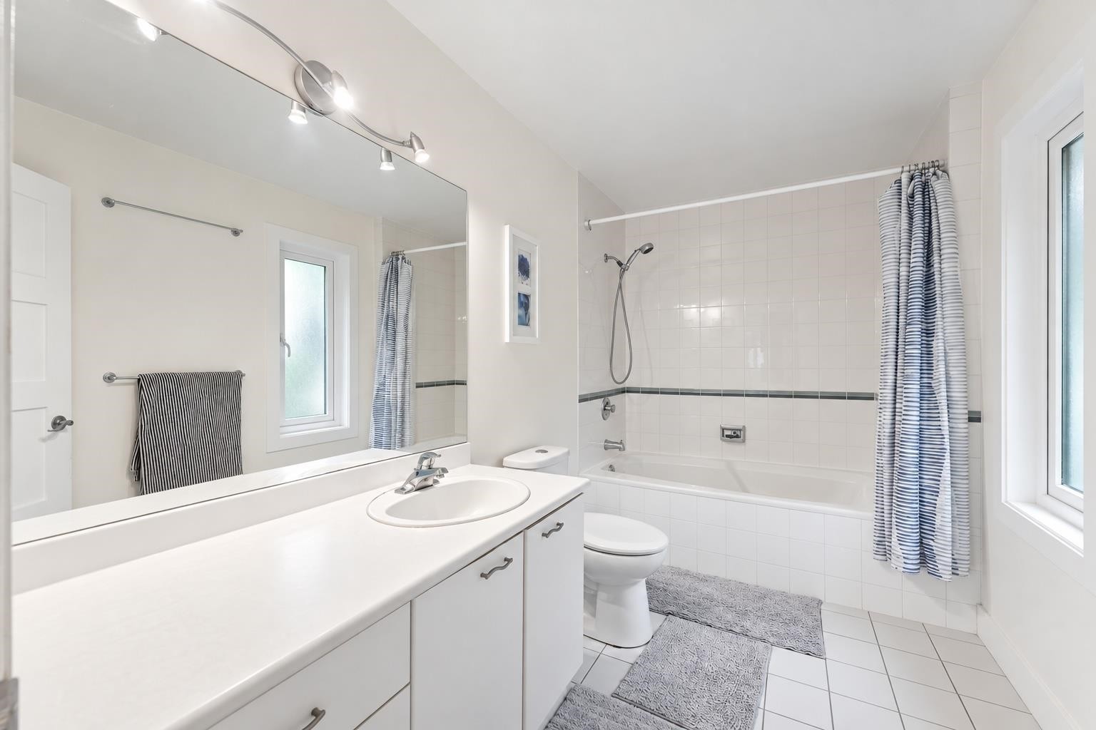 4812 Headland Close, West Vancouver, BC