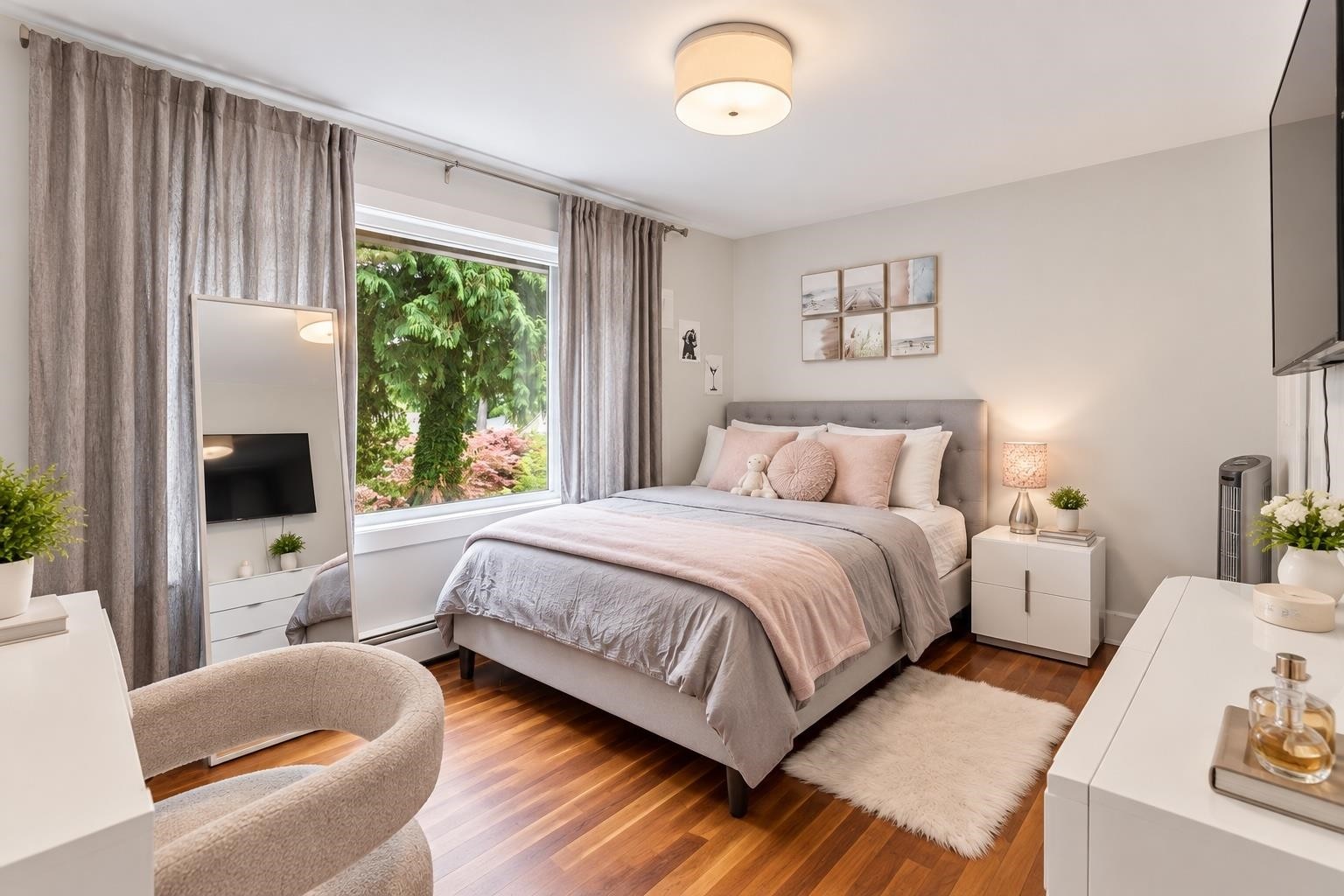 4812 Headland Close, West Vancouver, BC
