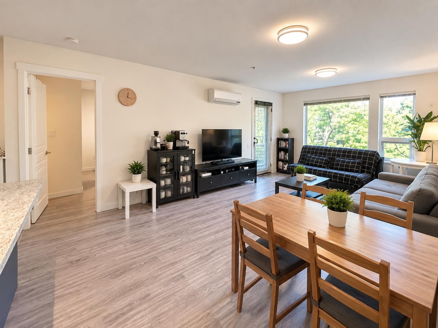 218-9399 Tomicki Avenue, Richmond, BC