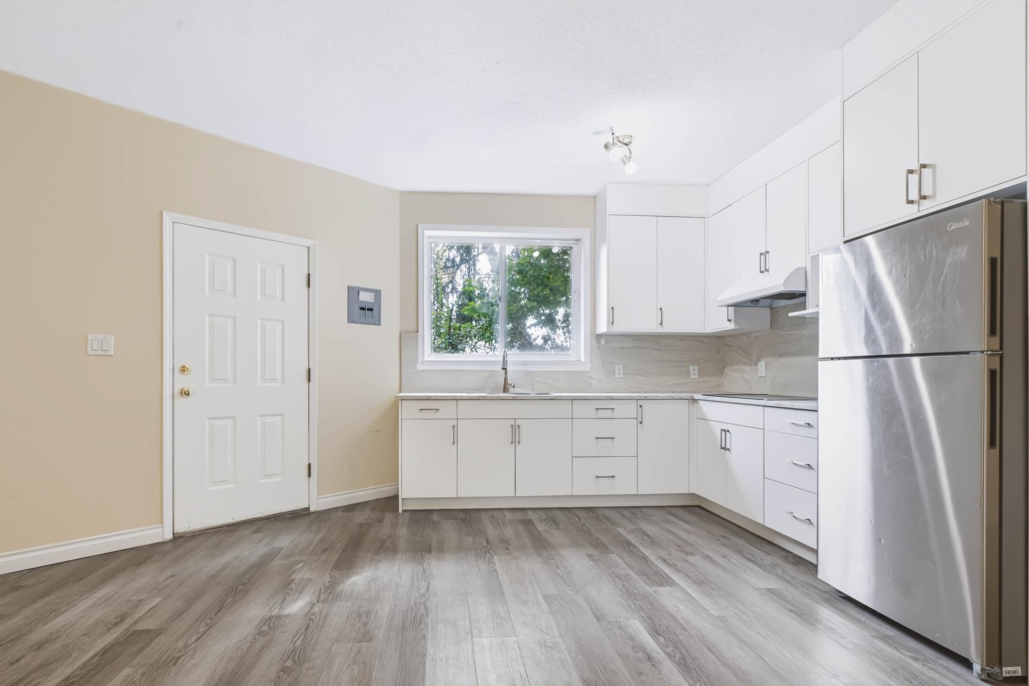 9940 Bates Road, Richmond, BC