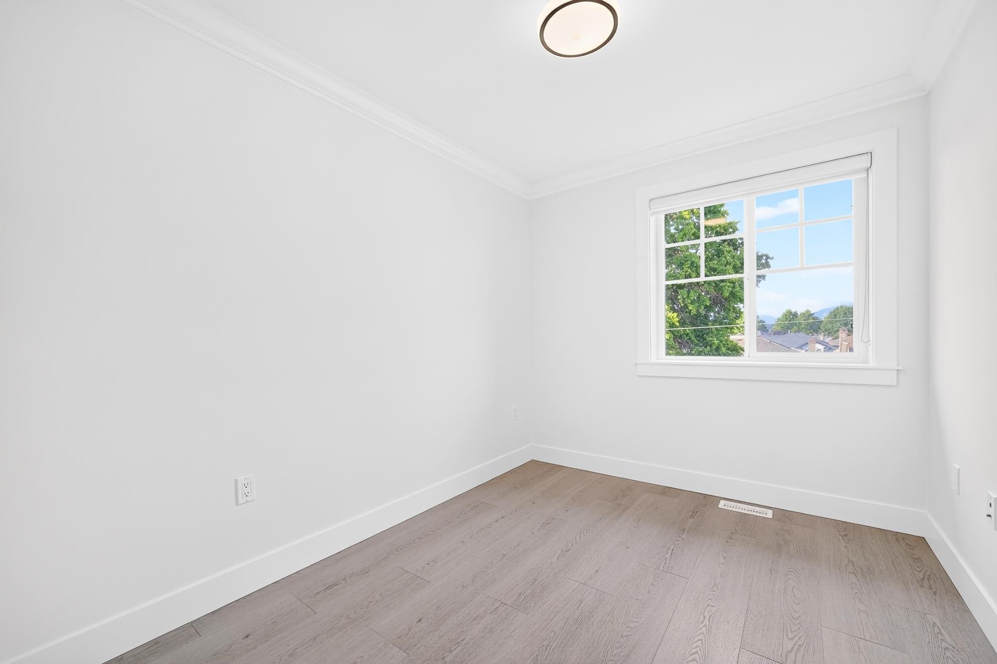 17-9211 Mckim Way, Richmond, BC