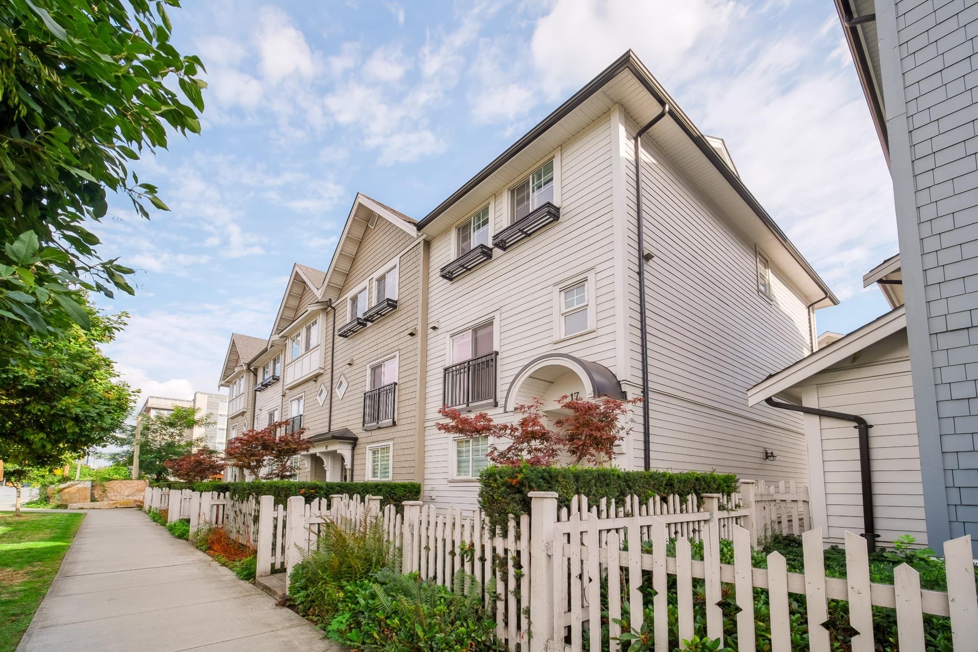 17-9211 Mckim Way, Richmond, BC