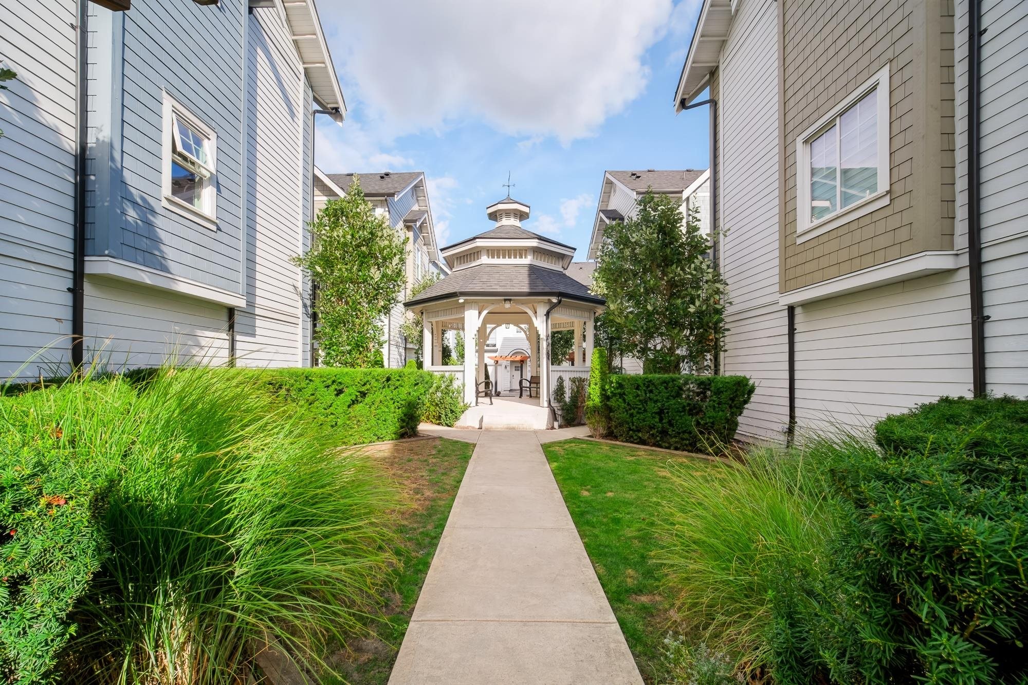 17-9211 Mckim Way, Richmond, BC