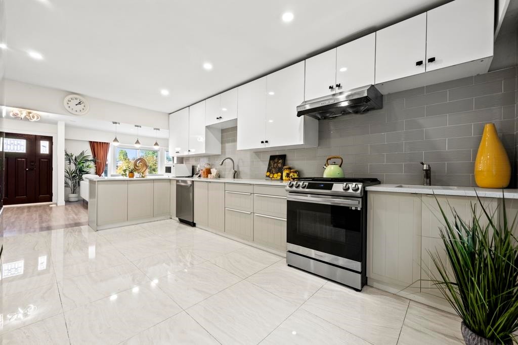 4936 Barker Crescent, Burnaby, BC