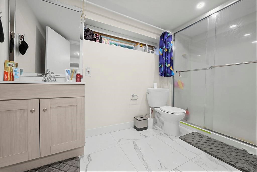 4936 Barker Crescent, Burnaby, BC
