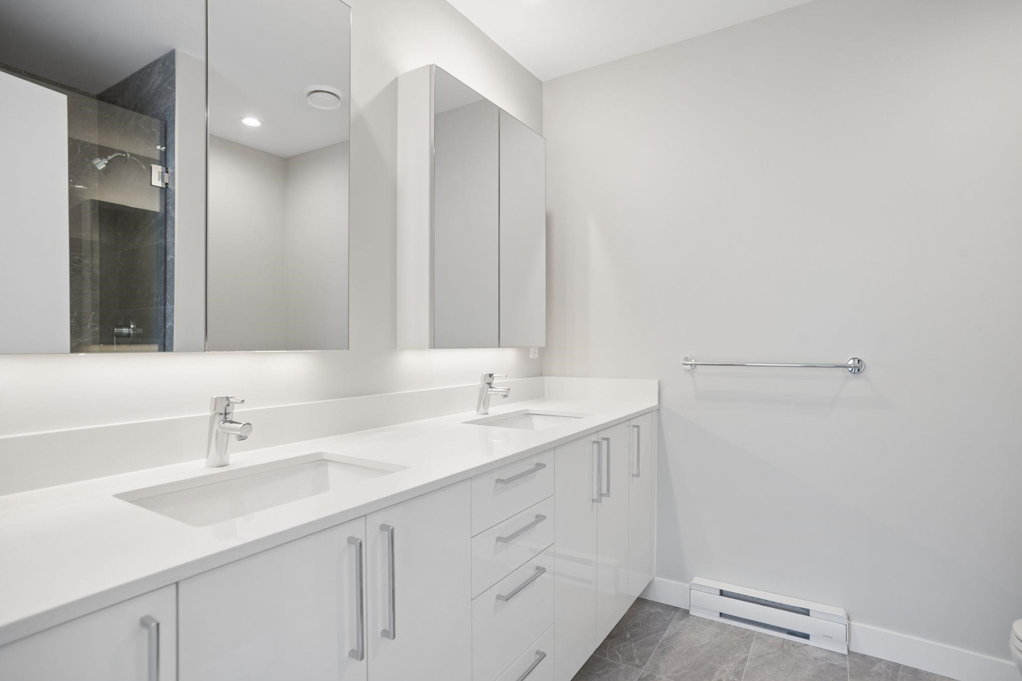 23-4337 Boundary Road, Richmond, BC