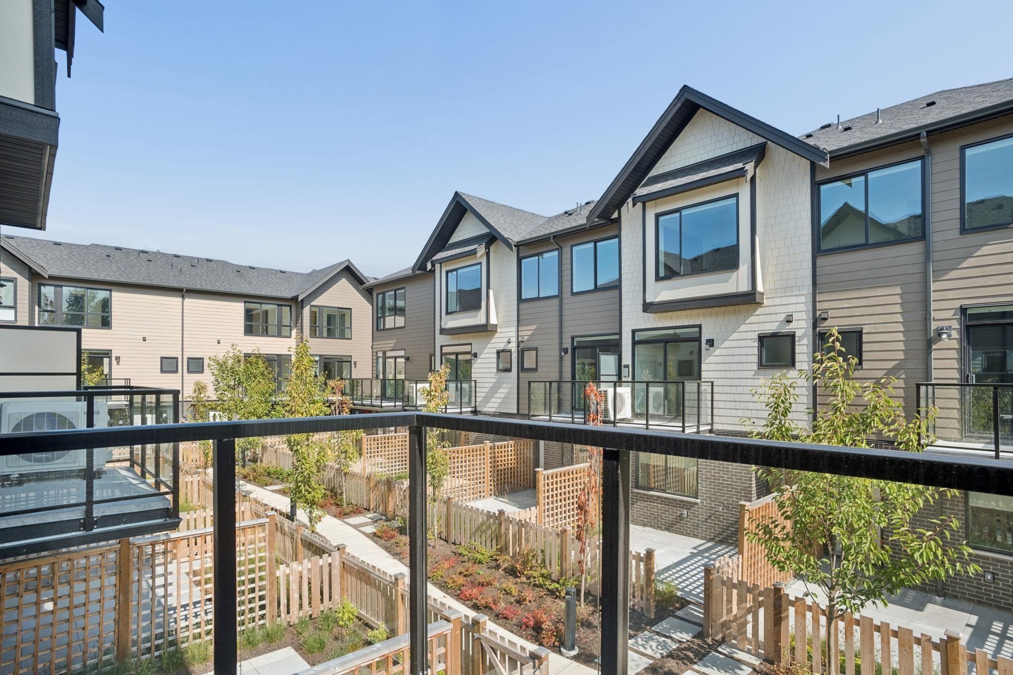 23-4337 Boundary Road, Richmond, BC