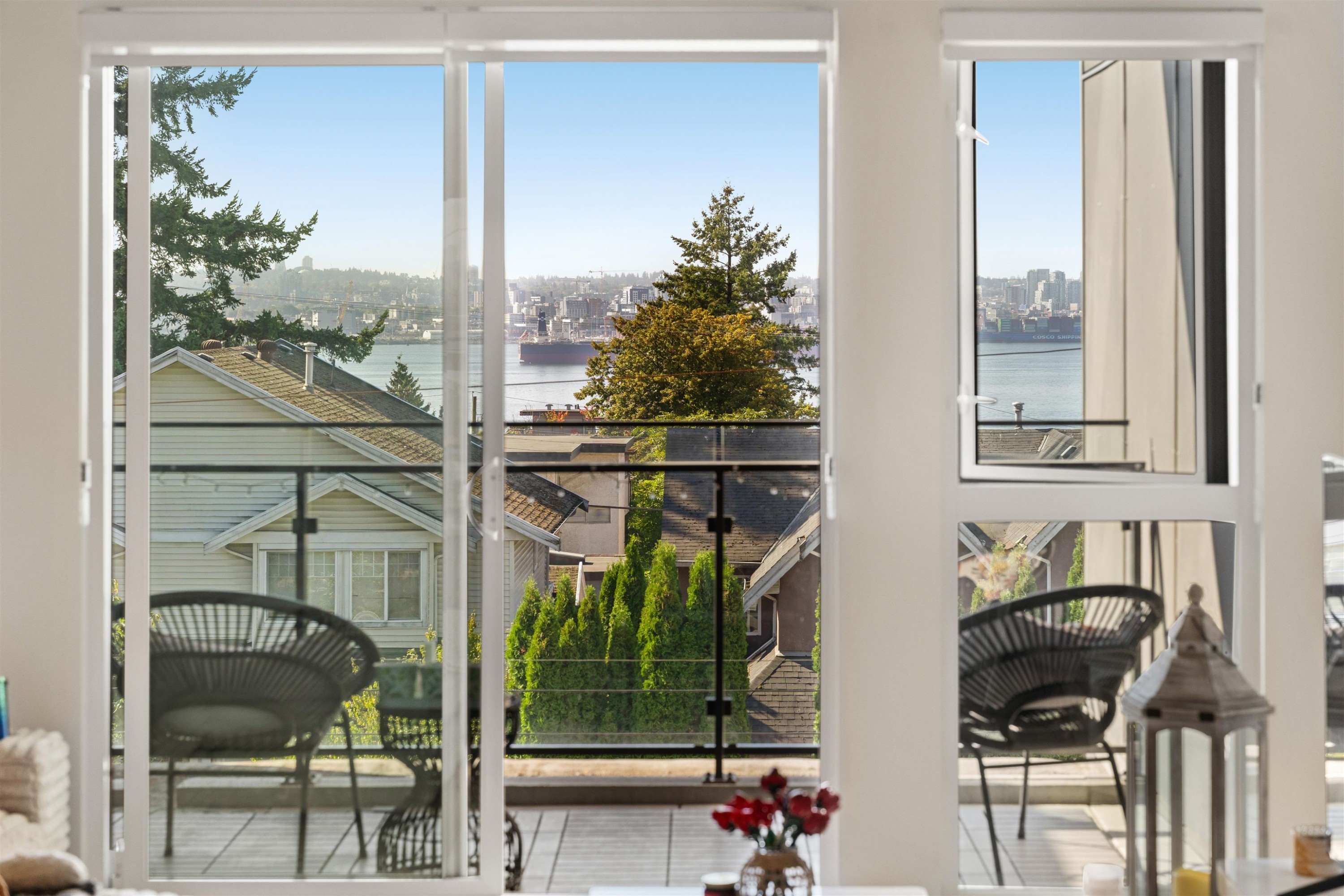 309-422 3Rd Street E, North Vancouver, BC
