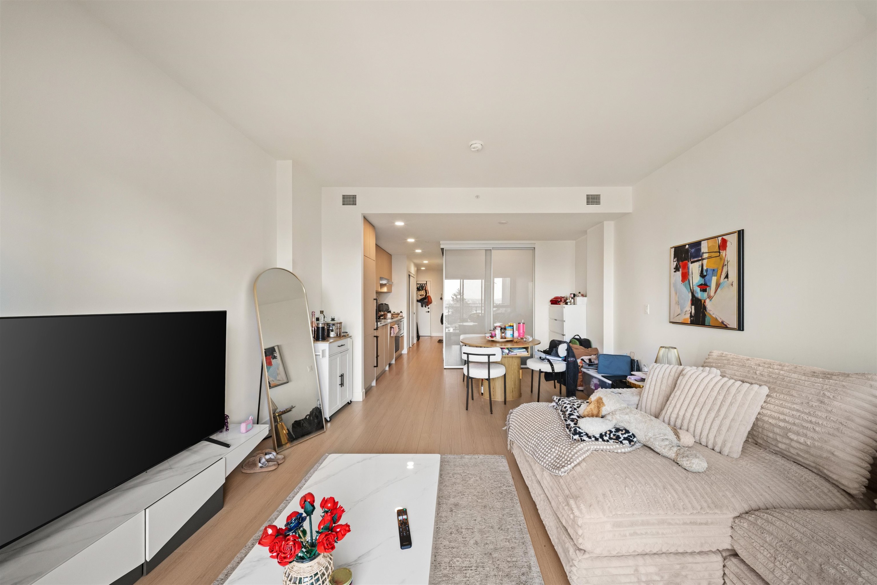 309-422 3Rd Street E, North Vancouver, BC