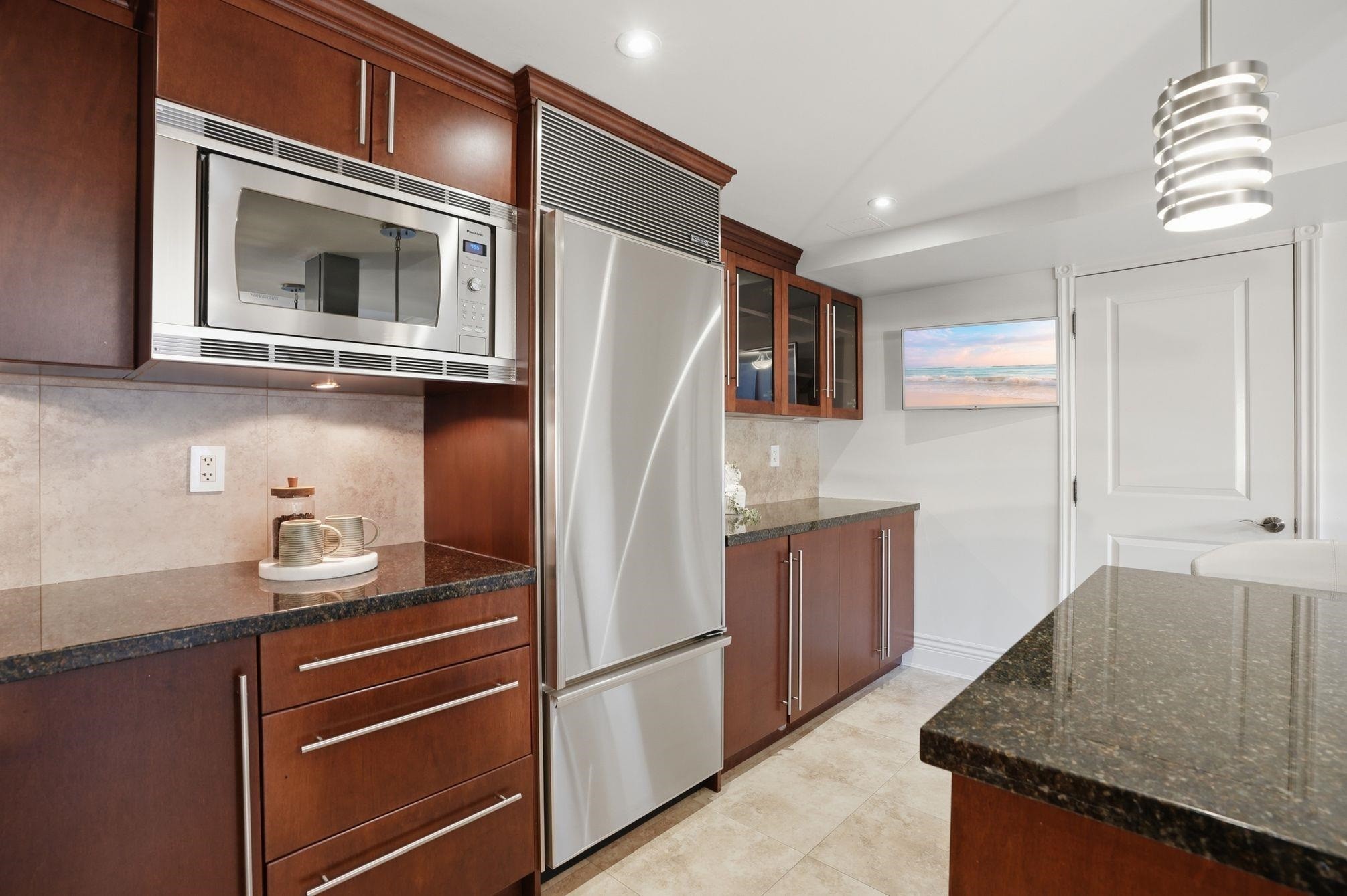 1260 Richards Street, Vancouver, BC