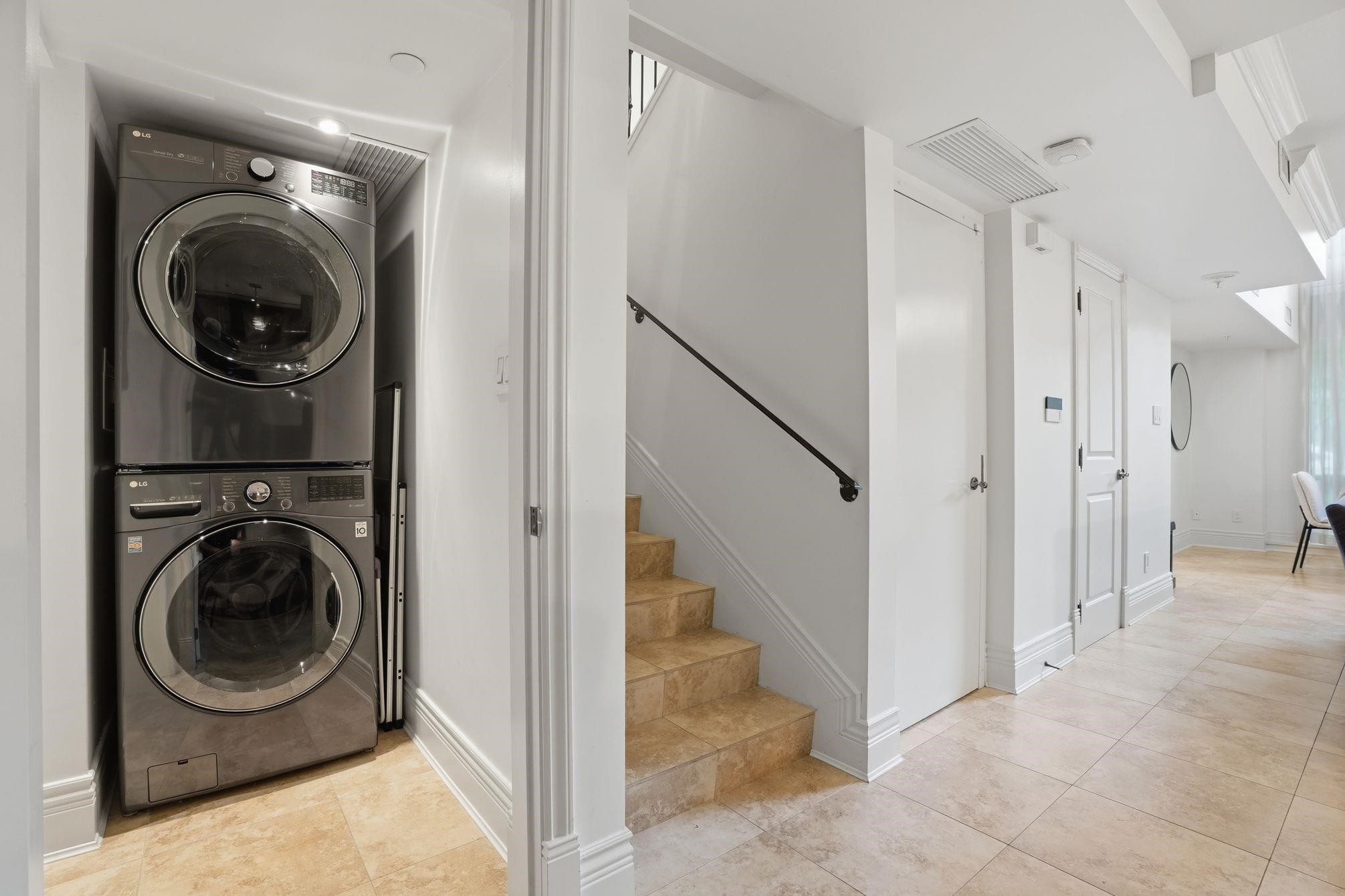 1260 Richards Street, Vancouver, BC