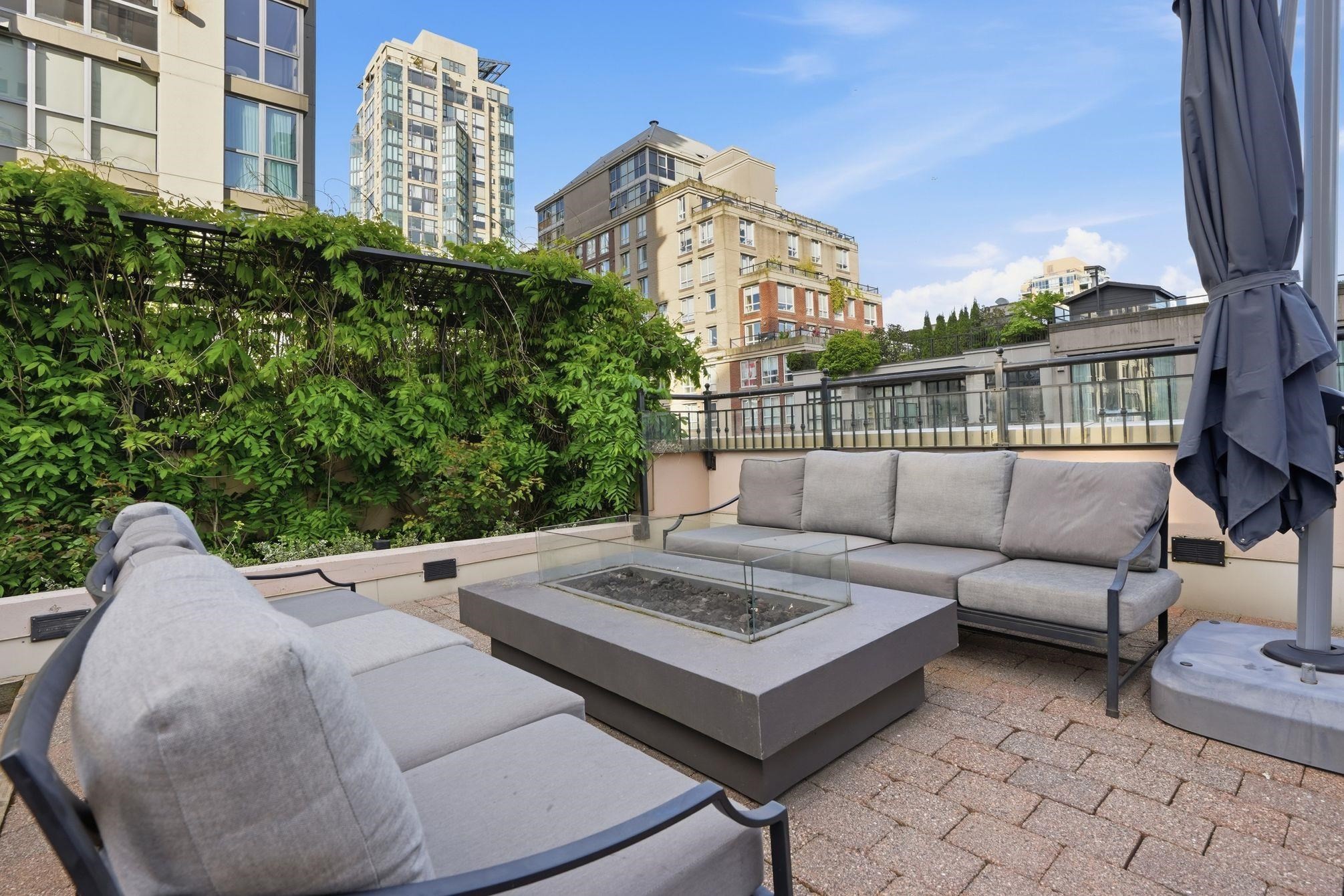 1260 Richards Street, Vancouver, BC