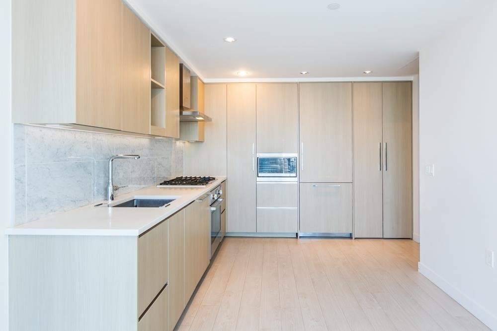 3002-4720 Lougheed Highway, Burnaby, BC