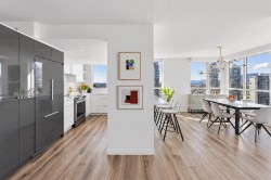 3203-2138 Madison Avenue Burnaby, BC V5C 6T6