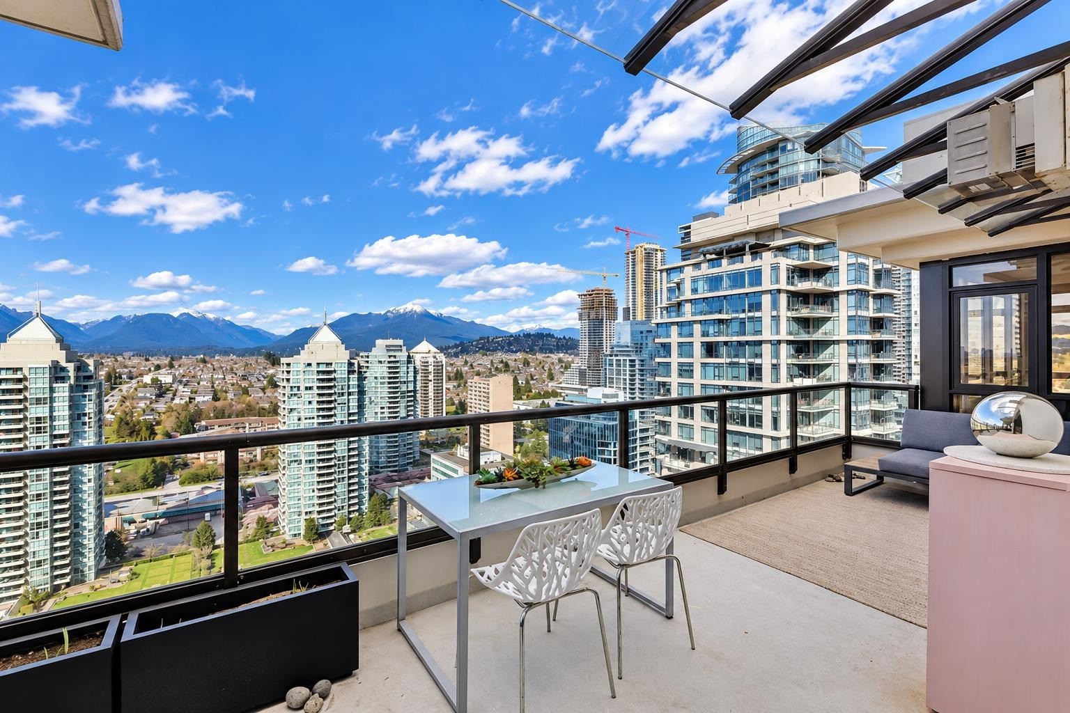 3203-2138 Madison Avenue, Burnaby, BC