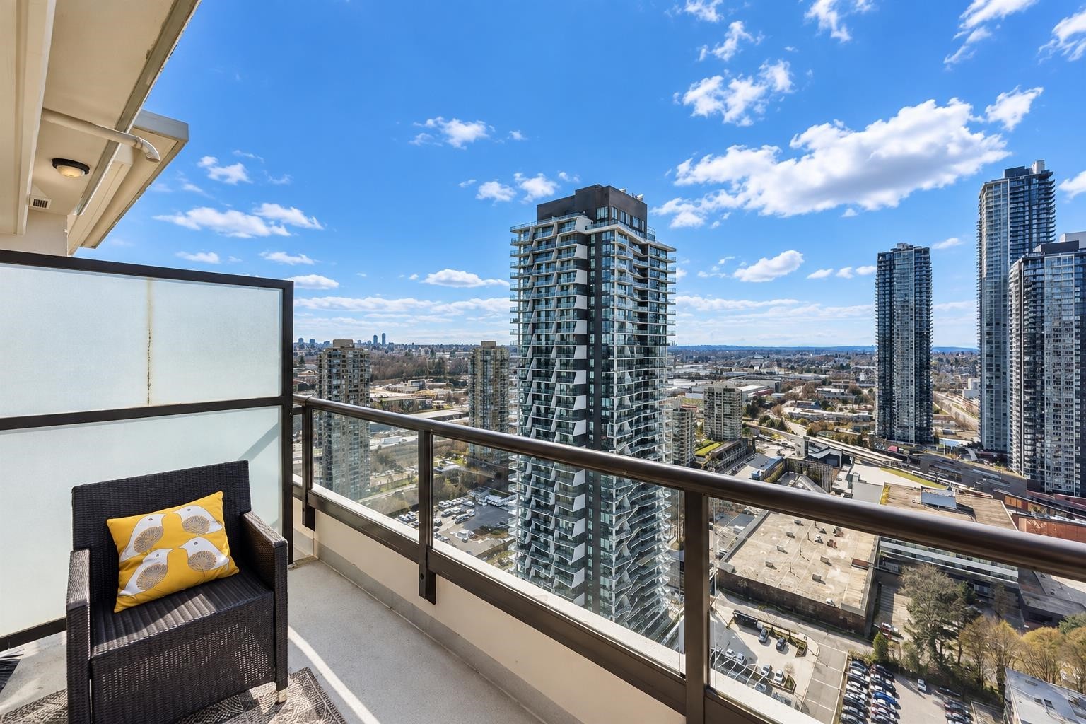 3203-2138 Madison Avenue, Burnaby, BC