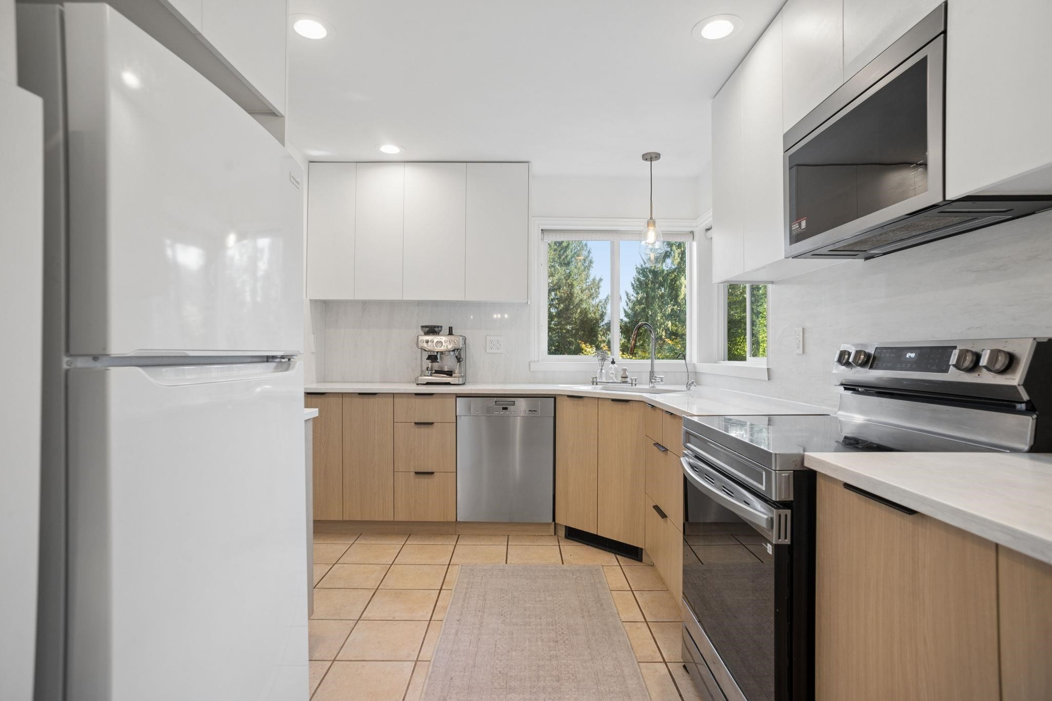 965 Village Drive, Bowen Island, BC