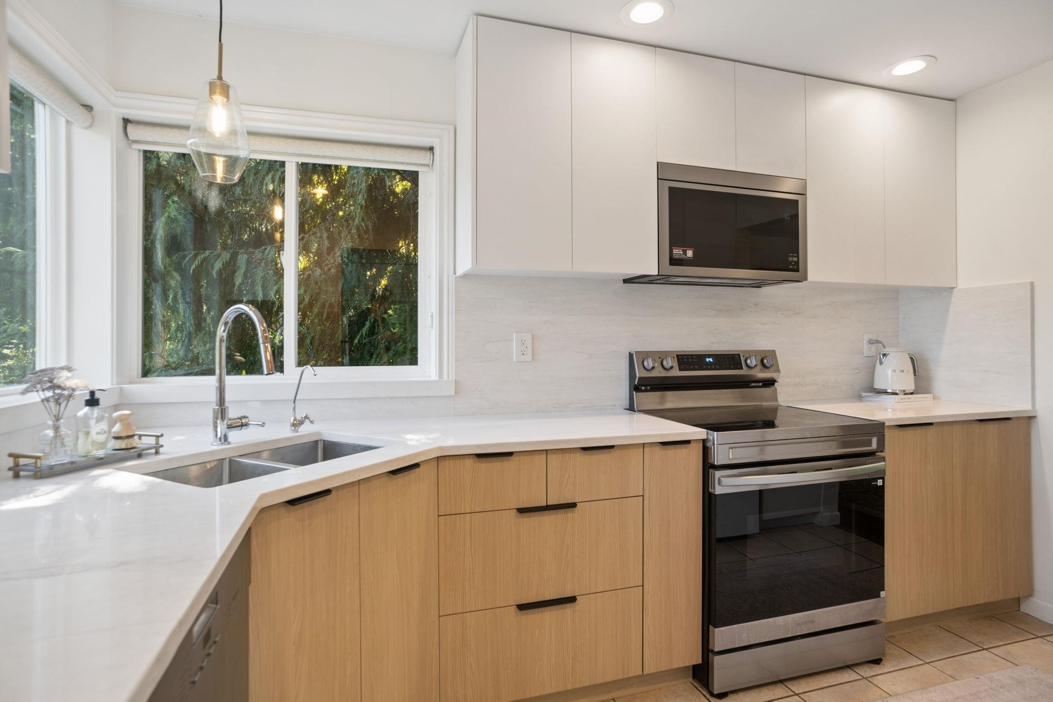 965 Village Drive, Bowen Island, BC