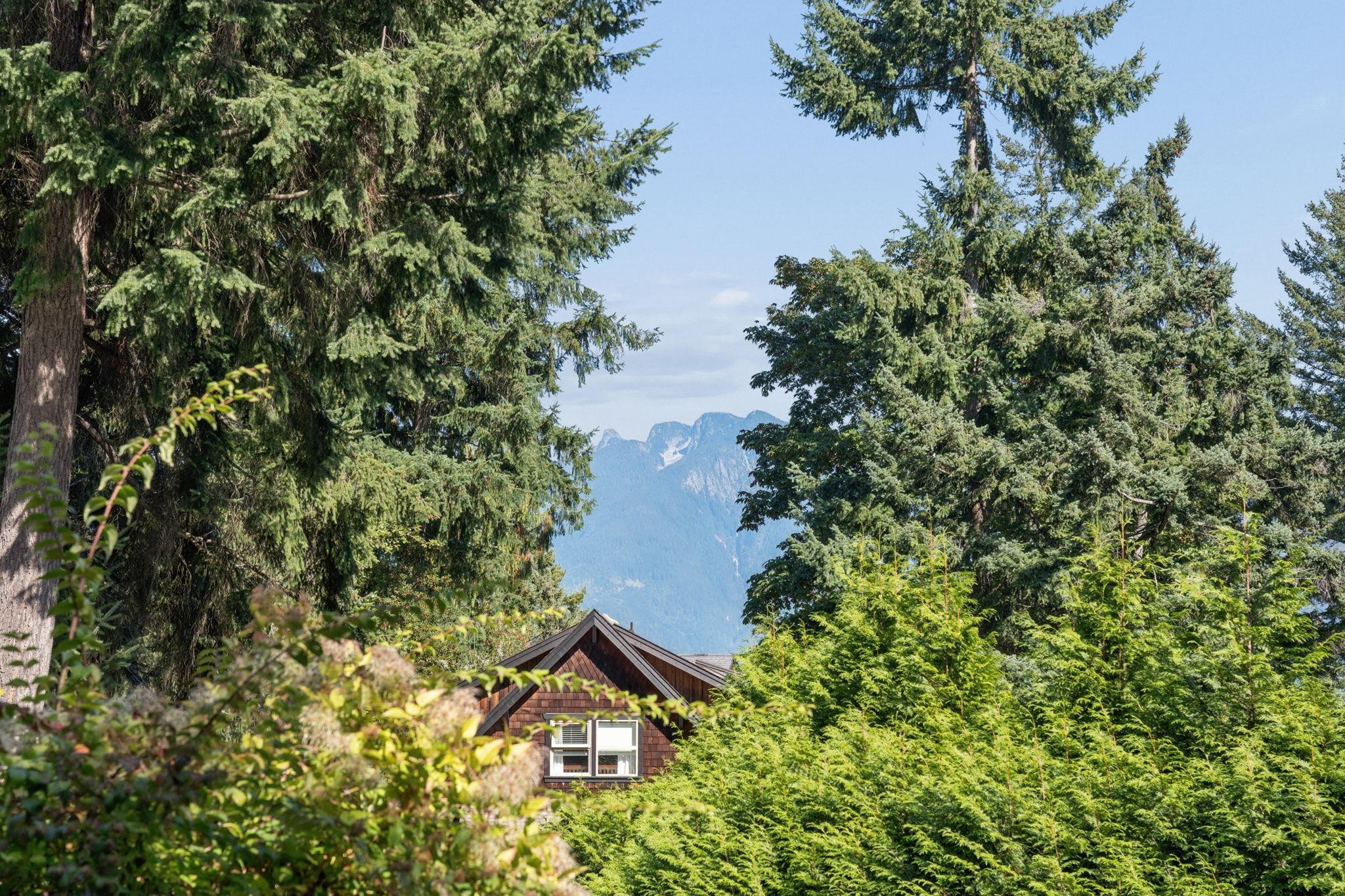 965 Village Drive, Bowen Island, BC