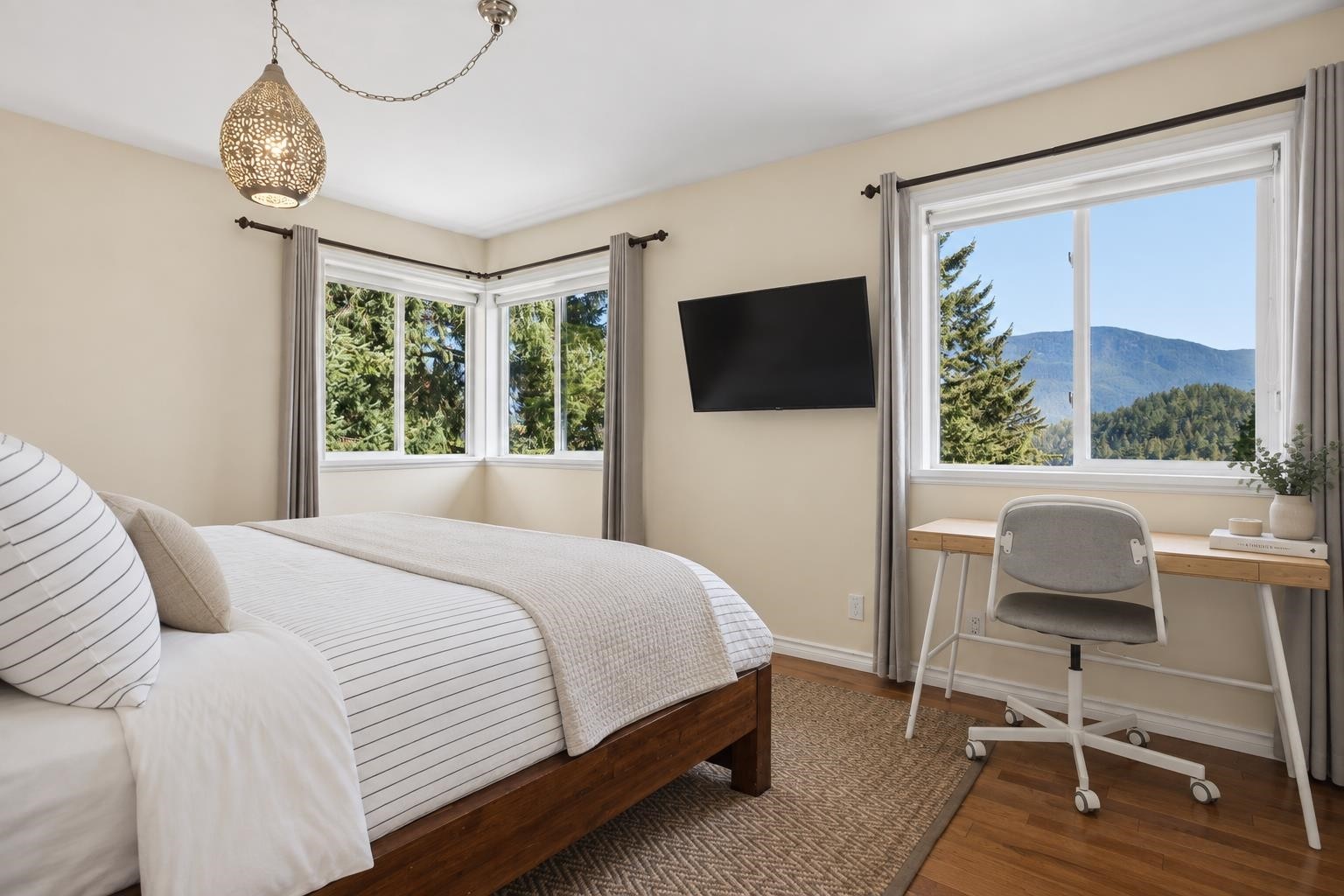 965 Village Drive, Bowen Island, BC