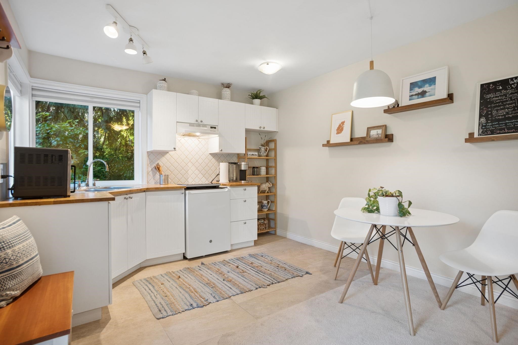 965 Village Drive, Bowen Island, BC
