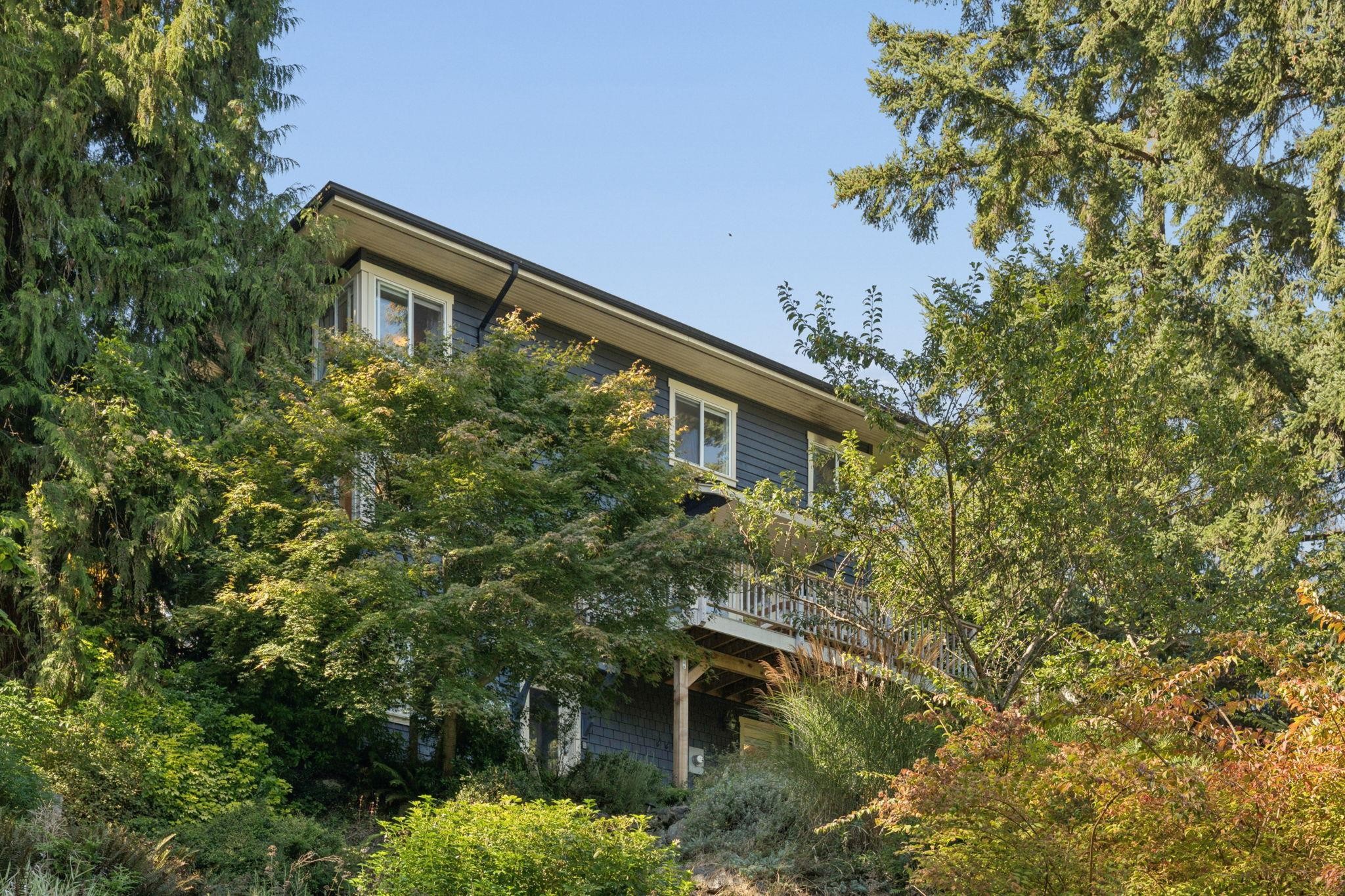 965 Village Drive, Bowen Island, BC