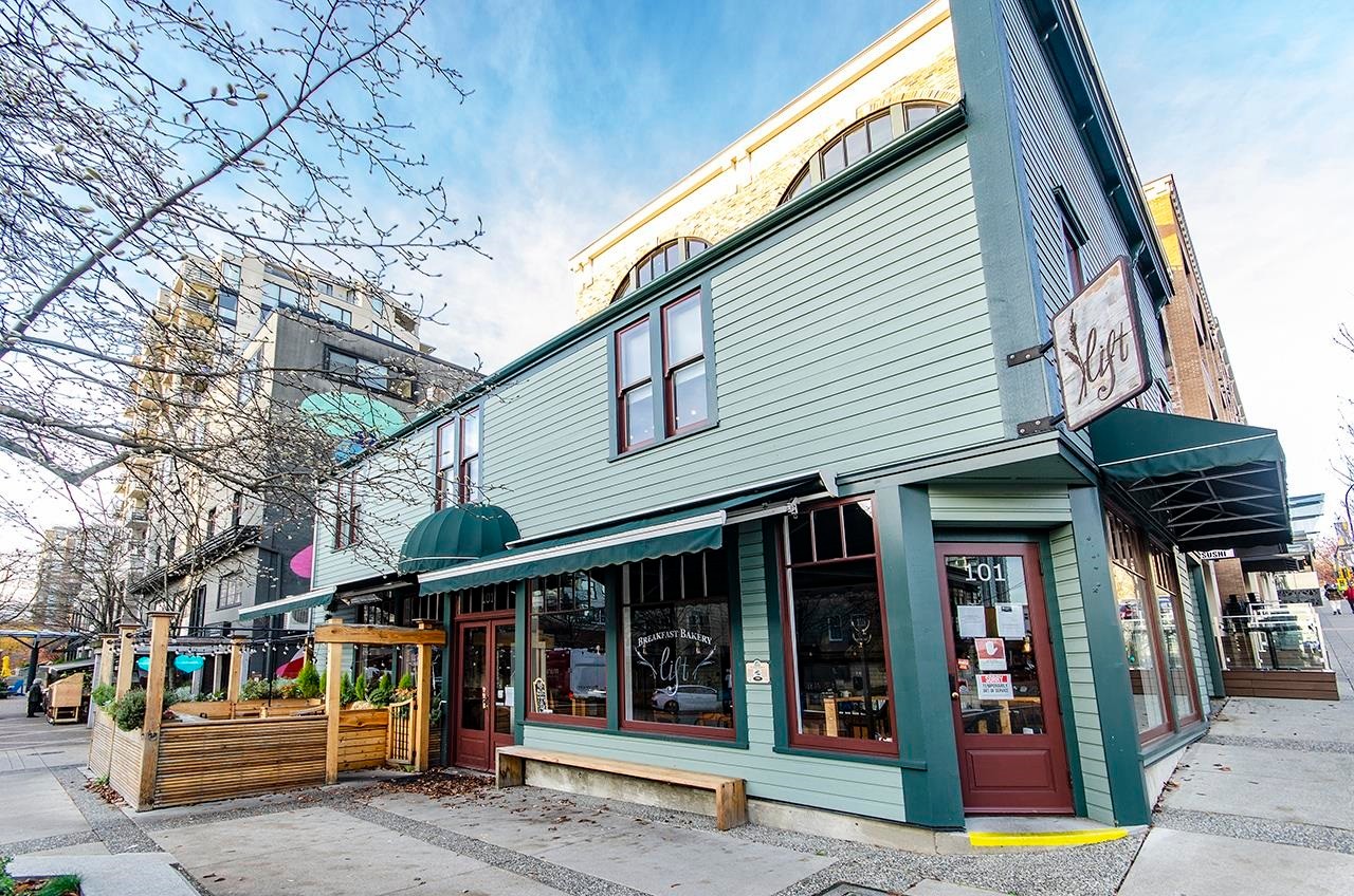 107-360 2Nd Street E, North Vancouver, BC