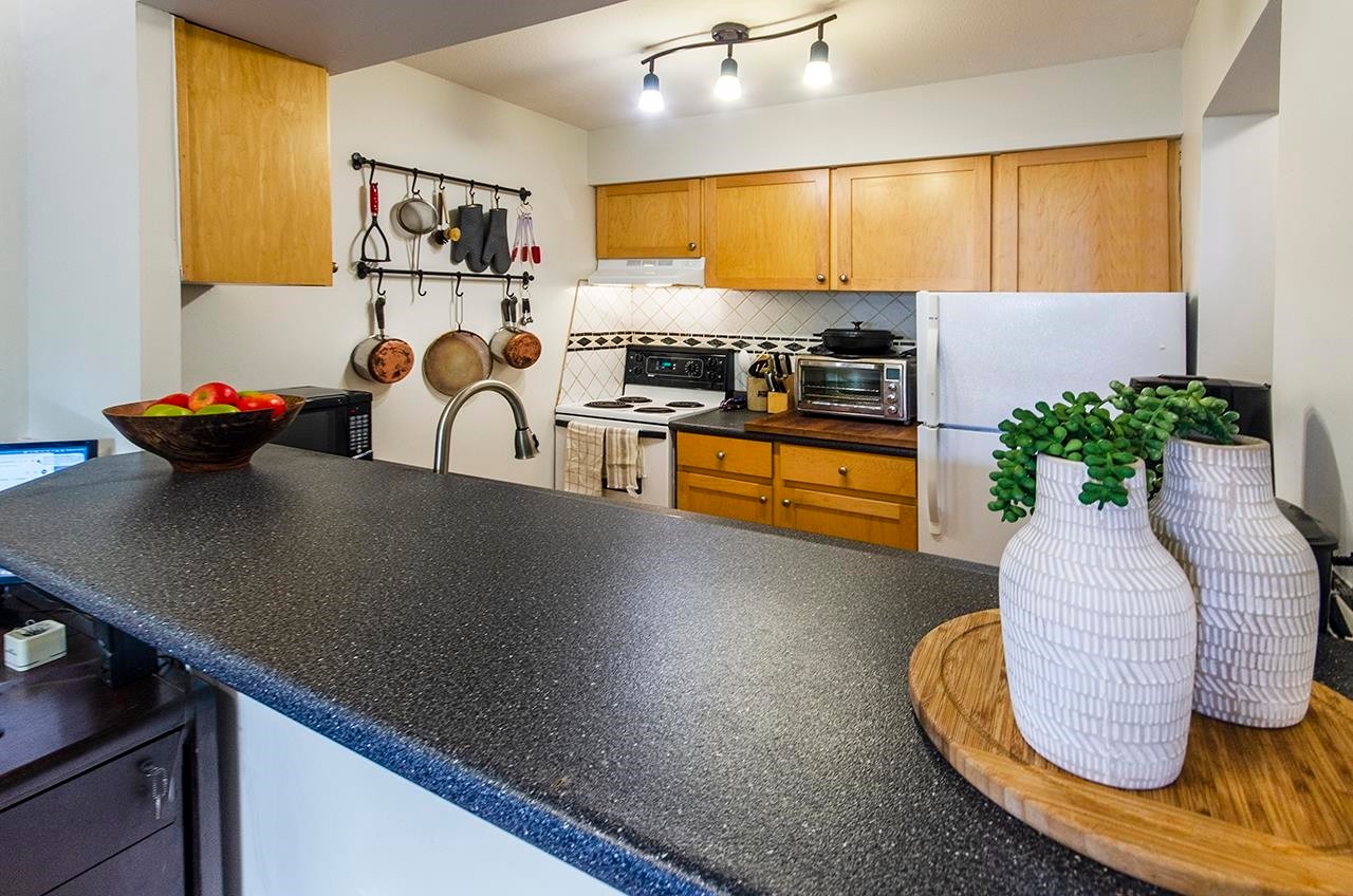 107-360 2Nd Street E, North Vancouver, BC