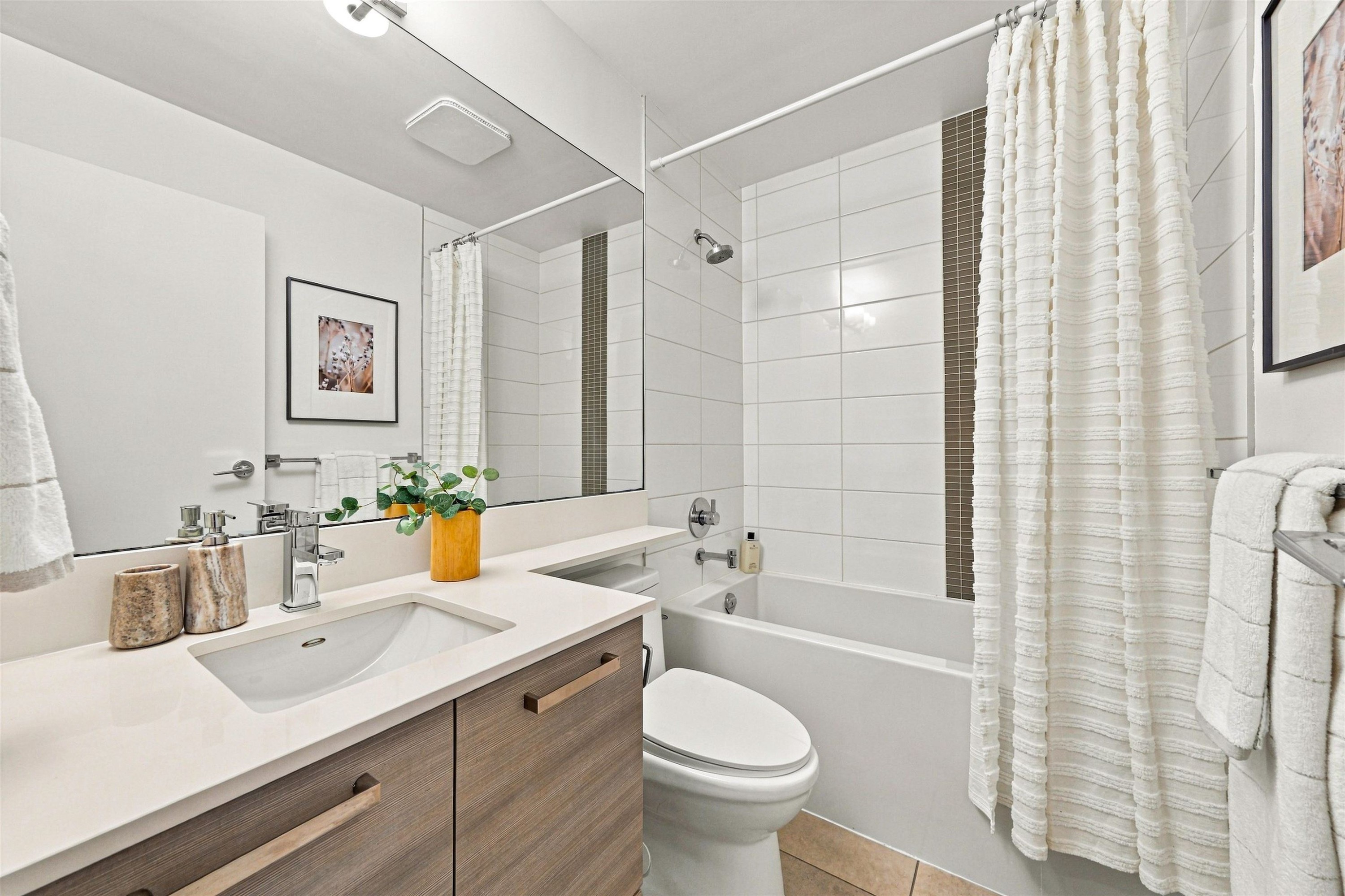 32-6965 Hastings Street, Burnaby, BC