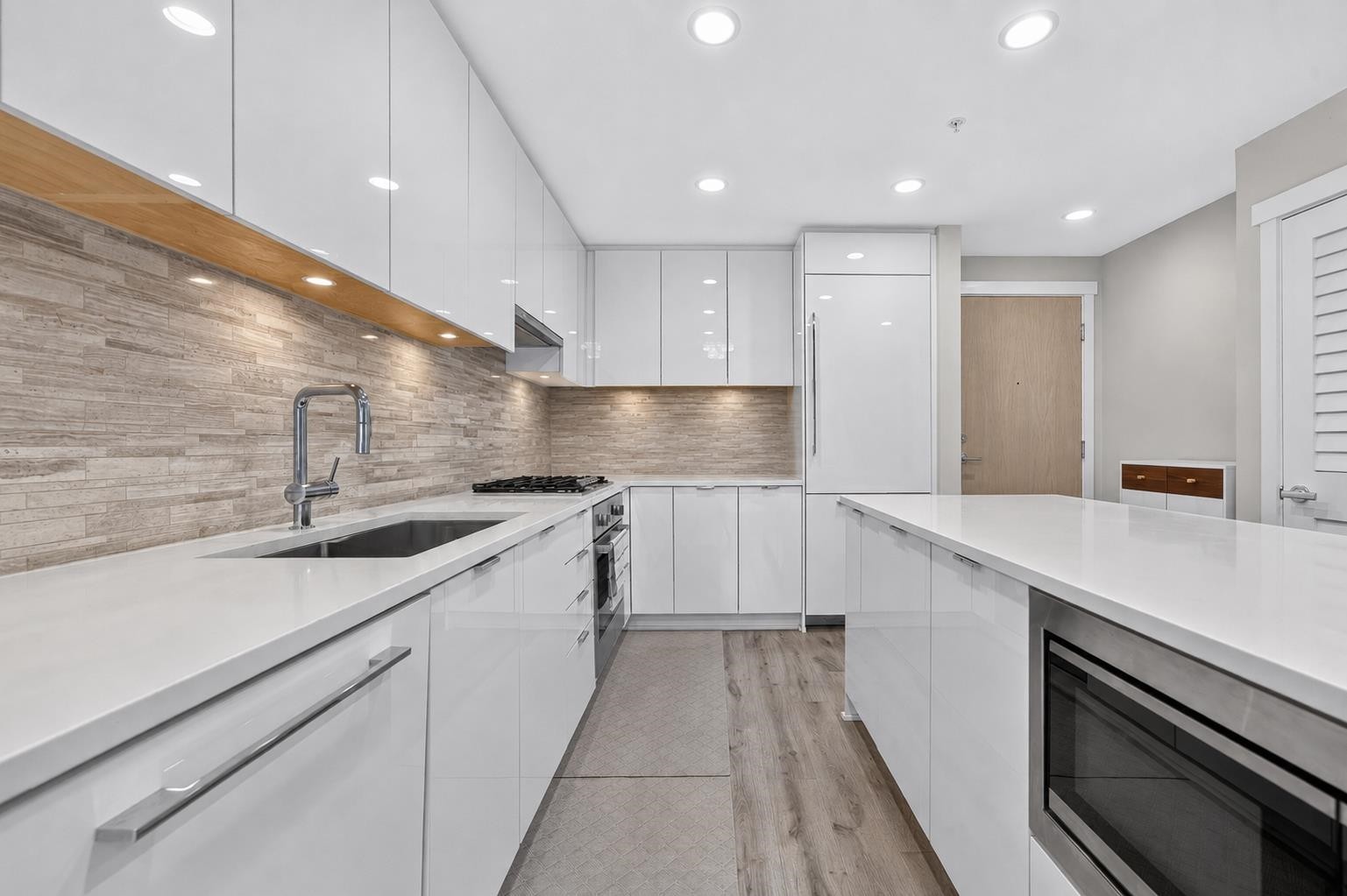 307-9233 Odlin Road, Richmond, BC