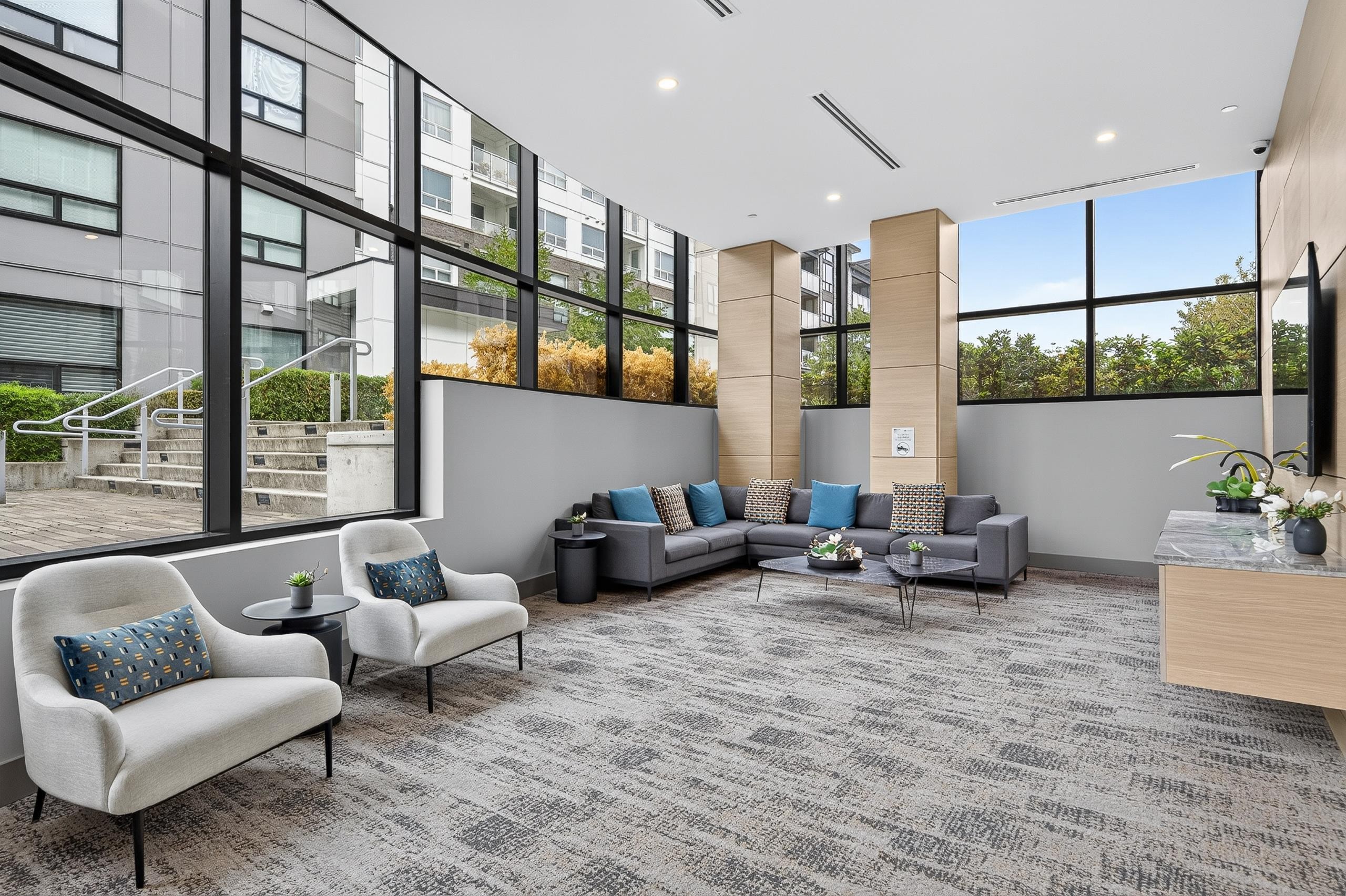 307-9233 Odlin Road, Richmond, BC