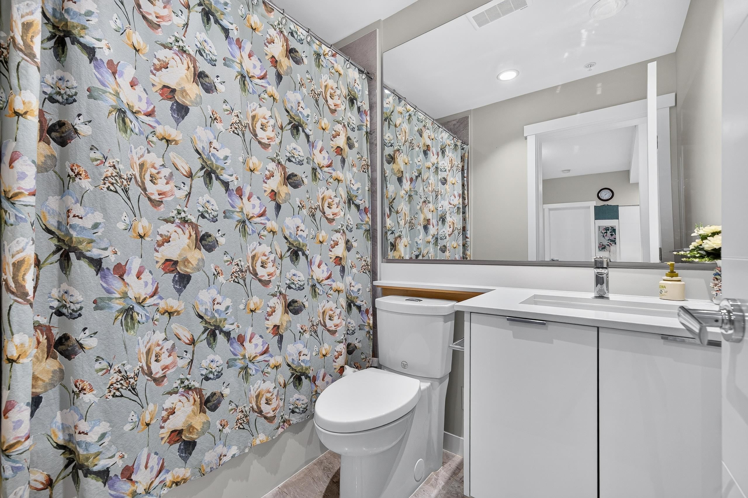 307-9233 Odlin Road, Richmond, BC