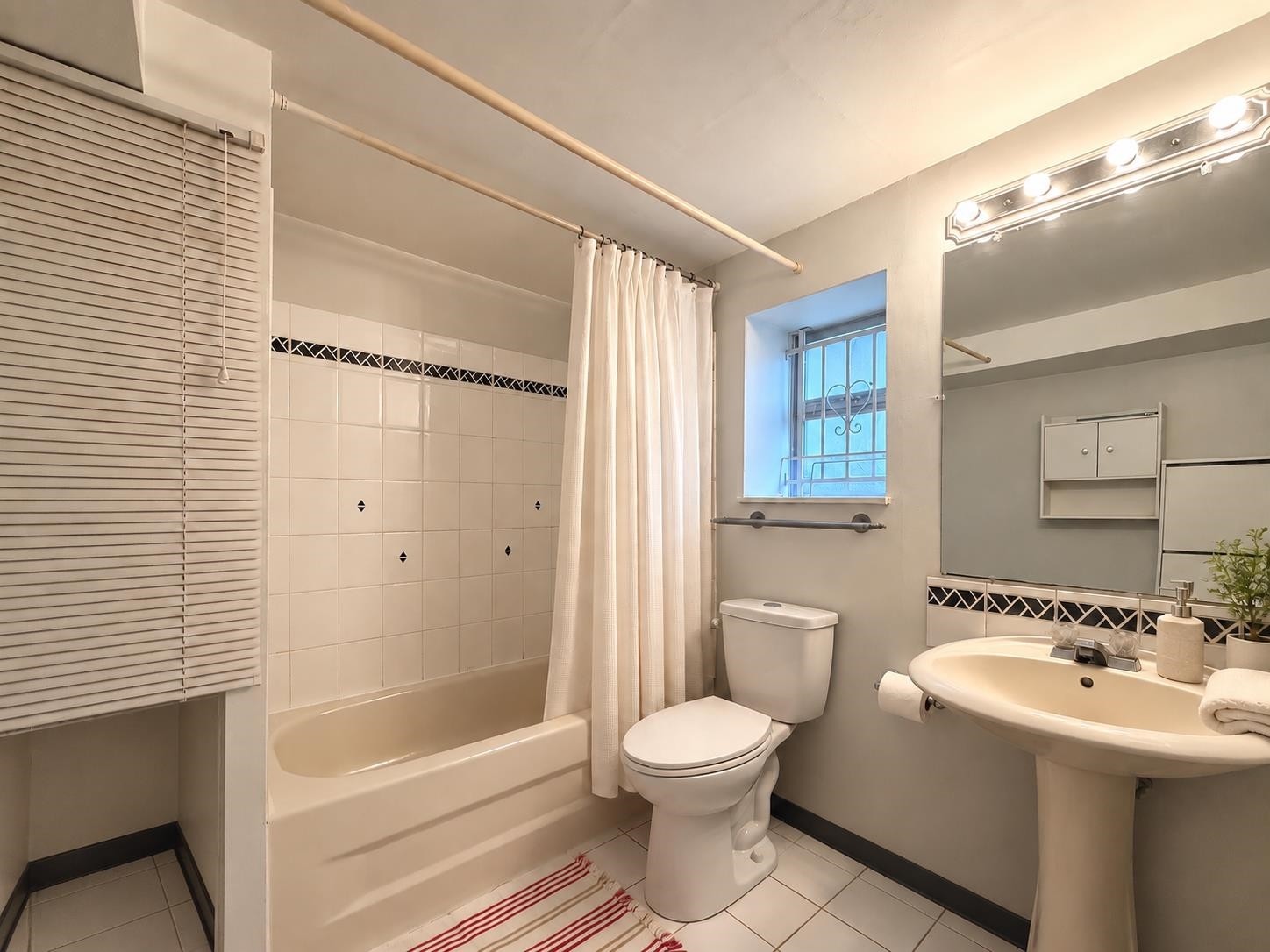 4238 Price Crescent, Burnaby, BC