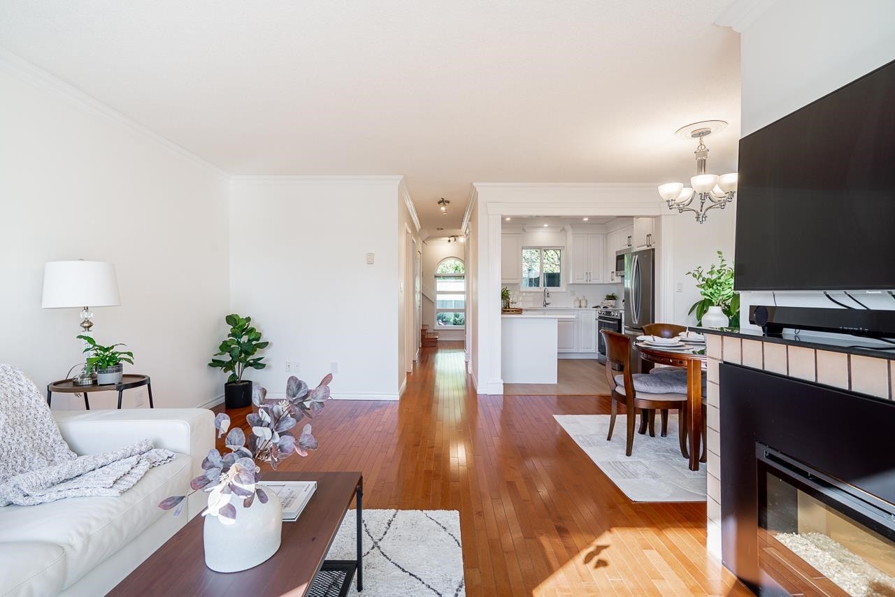 34-900 17Th Street, North Vancouver, BC