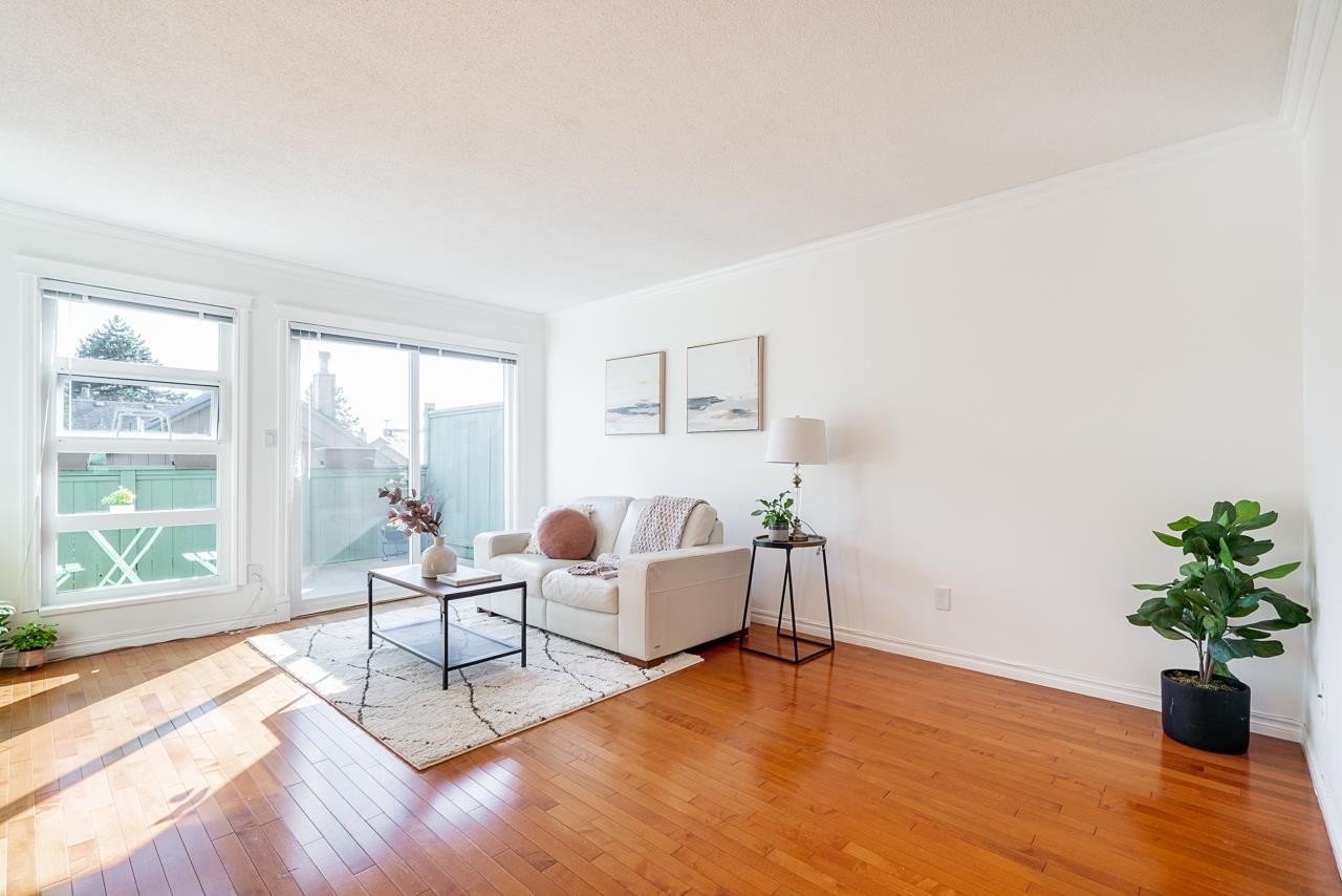 34-900 17Th Street, North Vancouver, BC