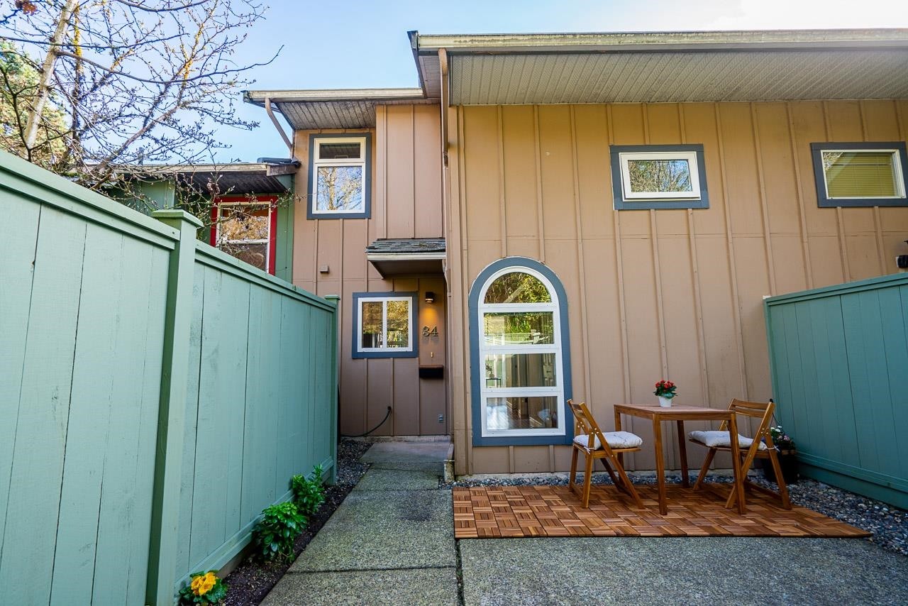 34-900 17Th Street, North Vancouver, BC
